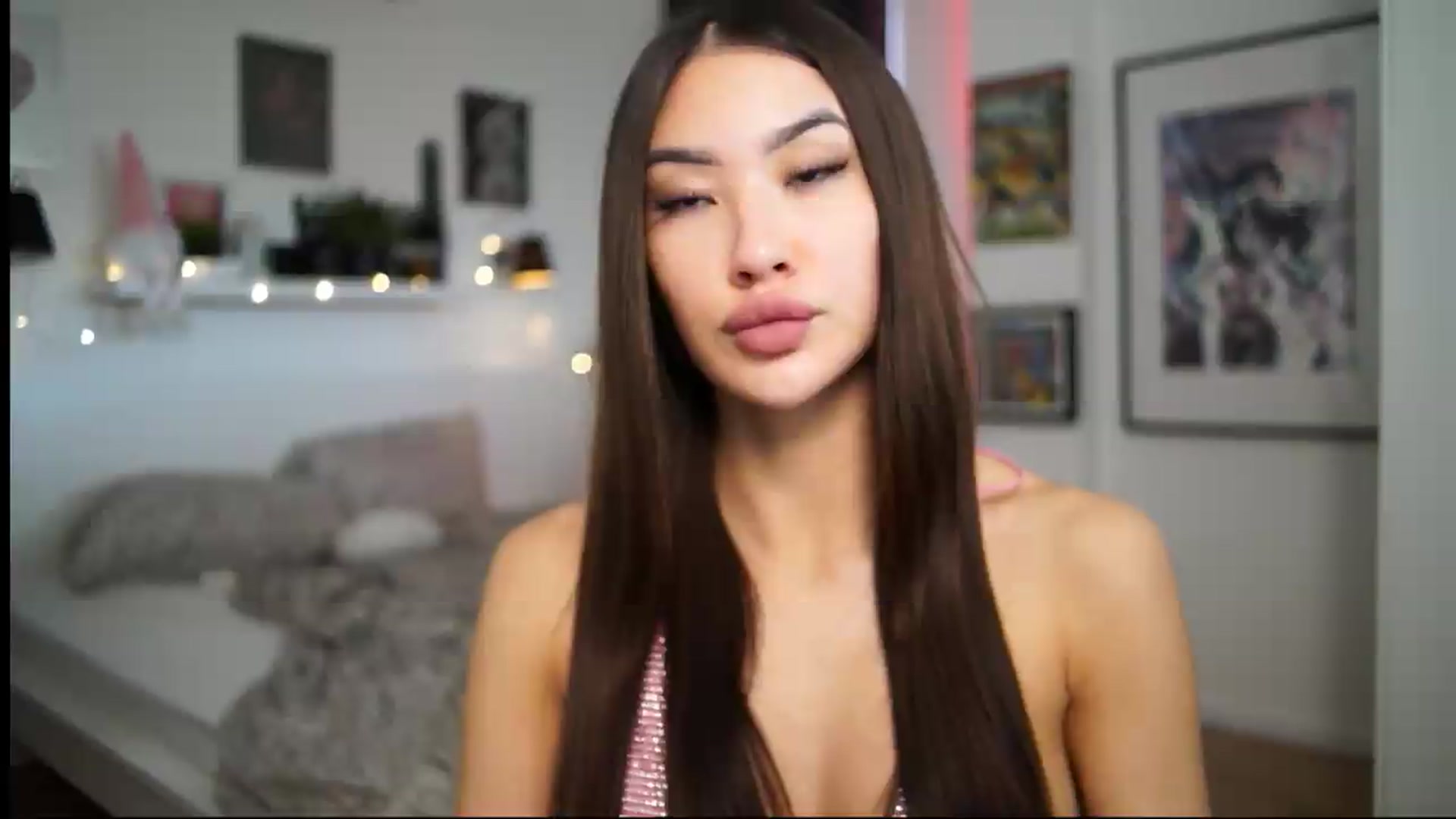 Gallery image thumbnail from SimpleMai's myfreecams stream on, 05/22/2026, 11:07 image 10 of 20