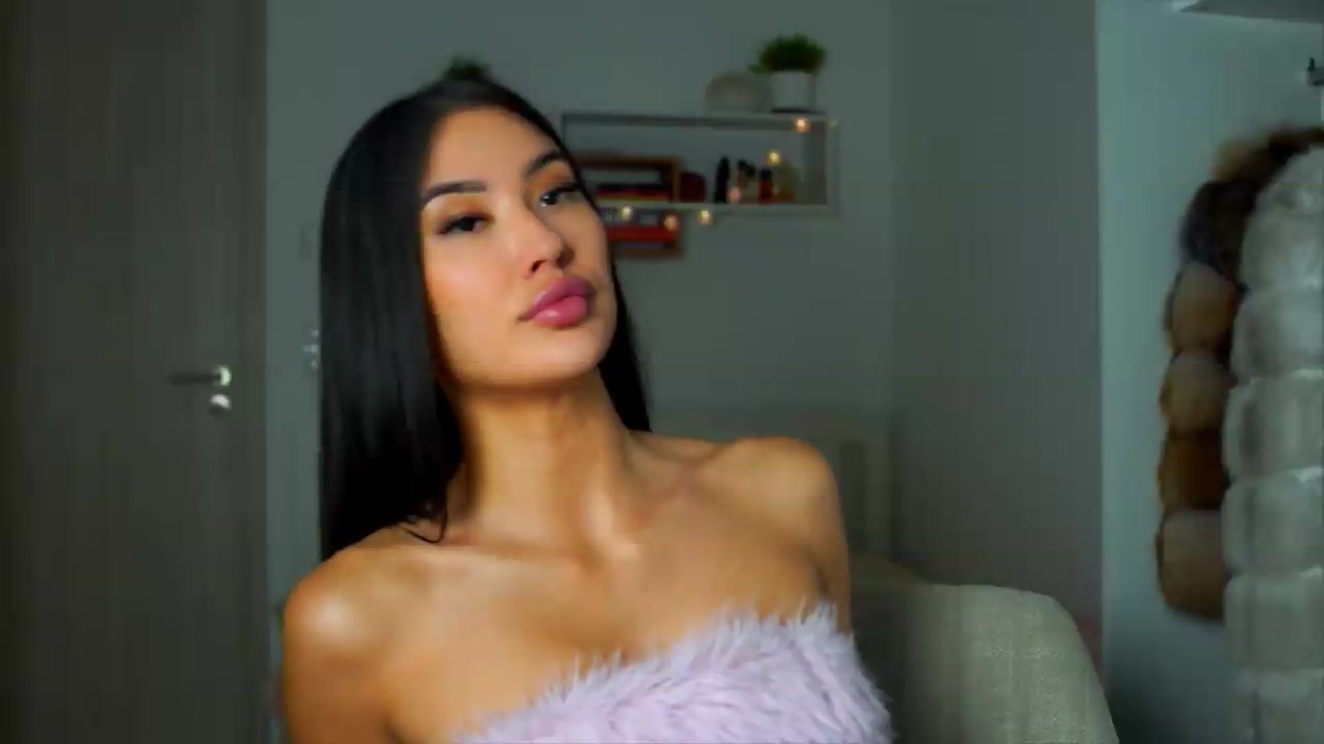 Gallery image thumbnail from SimpleMai's myfreecams stream on, 06/02/2026, 01:12 image 11 of 20