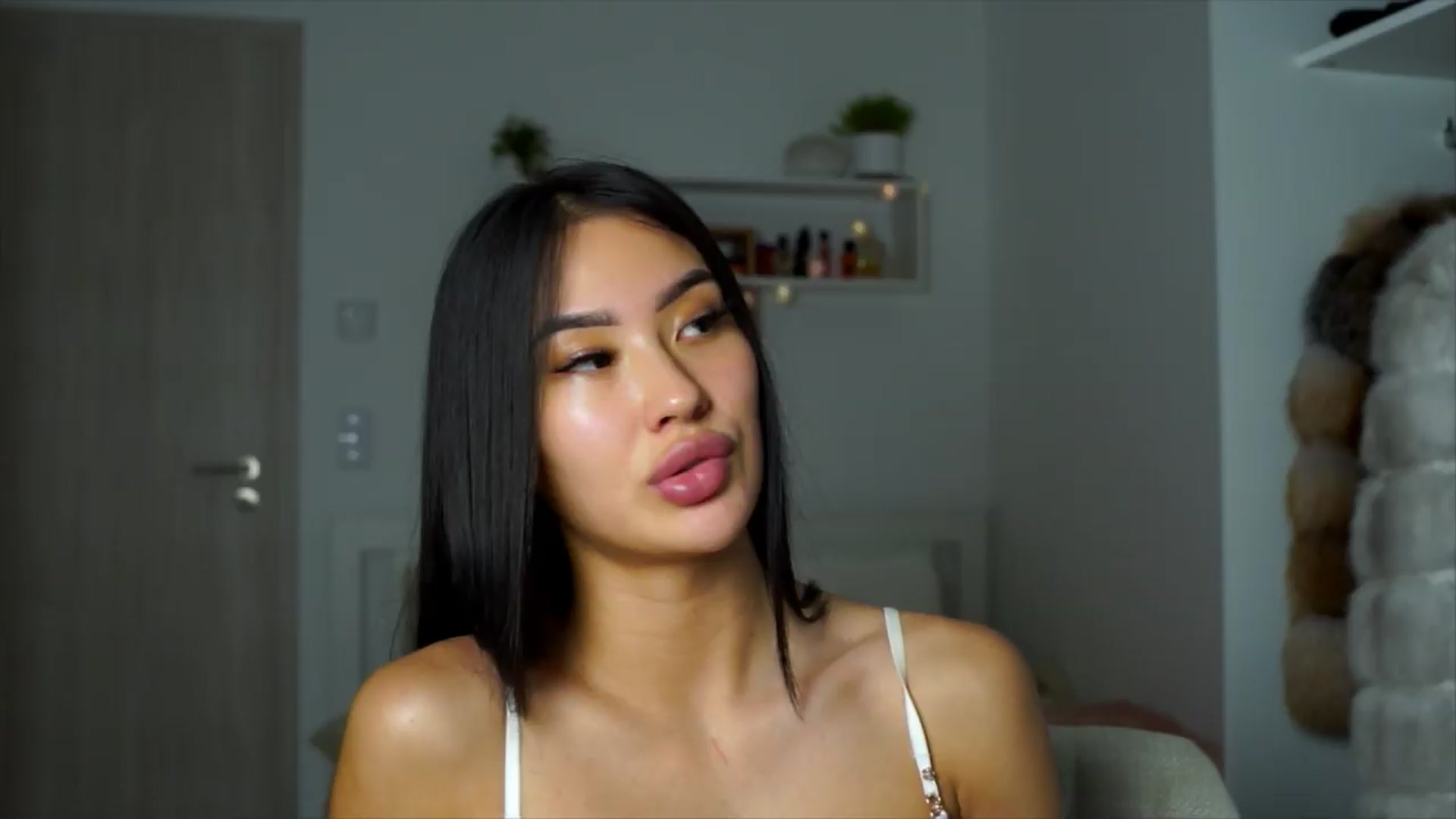 Gallery image thumbnail from SimpleMai's myfreecams stream on, 06/03/2026, 23:36 image 11 of 20