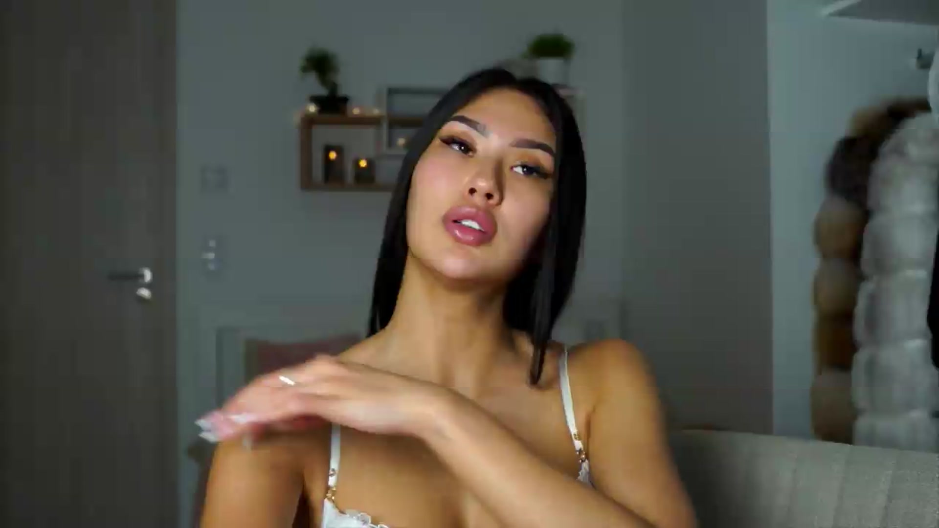 Gallery image thumbnail from SimpleMai's myfreecams stream on, 06/03/2026, 23:36 image 4 of 20