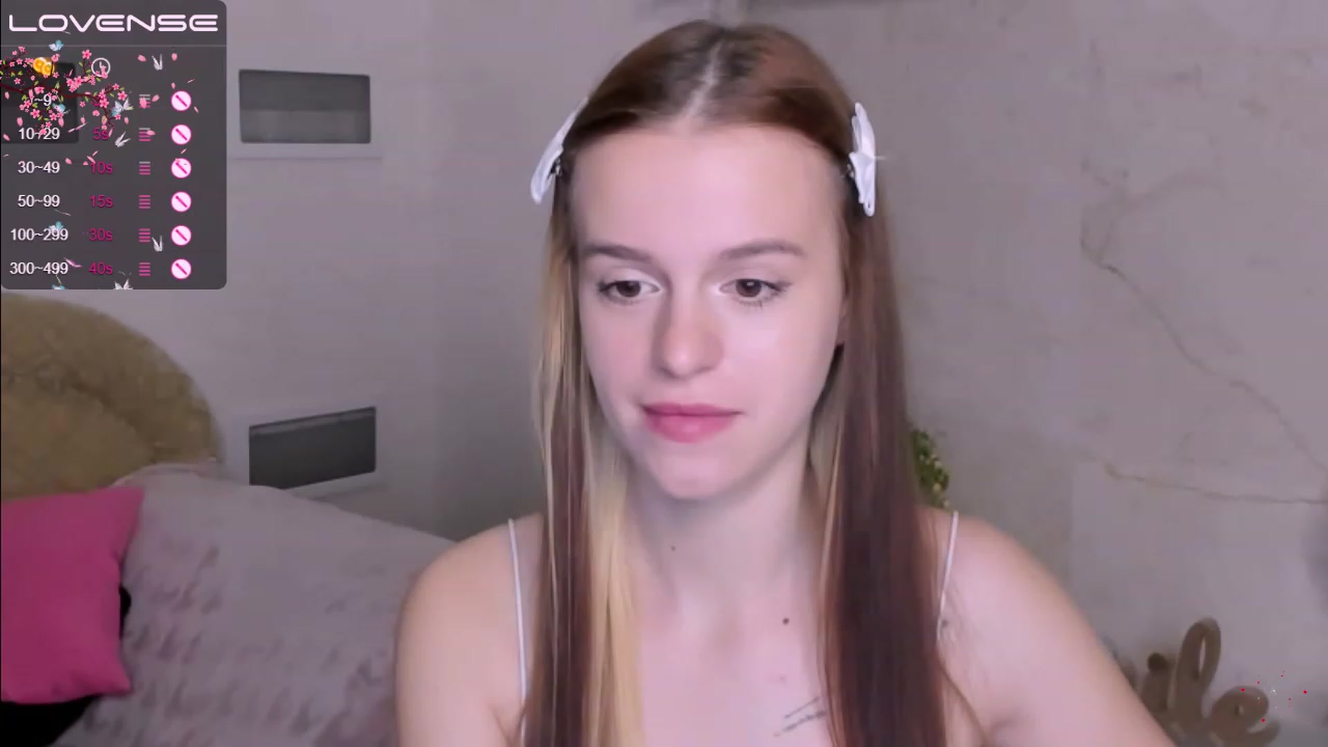 Gallery image thumbnail from SimplePeach's myfreecams stream on, 05/05/2023, 01:24 image 10 of 20
