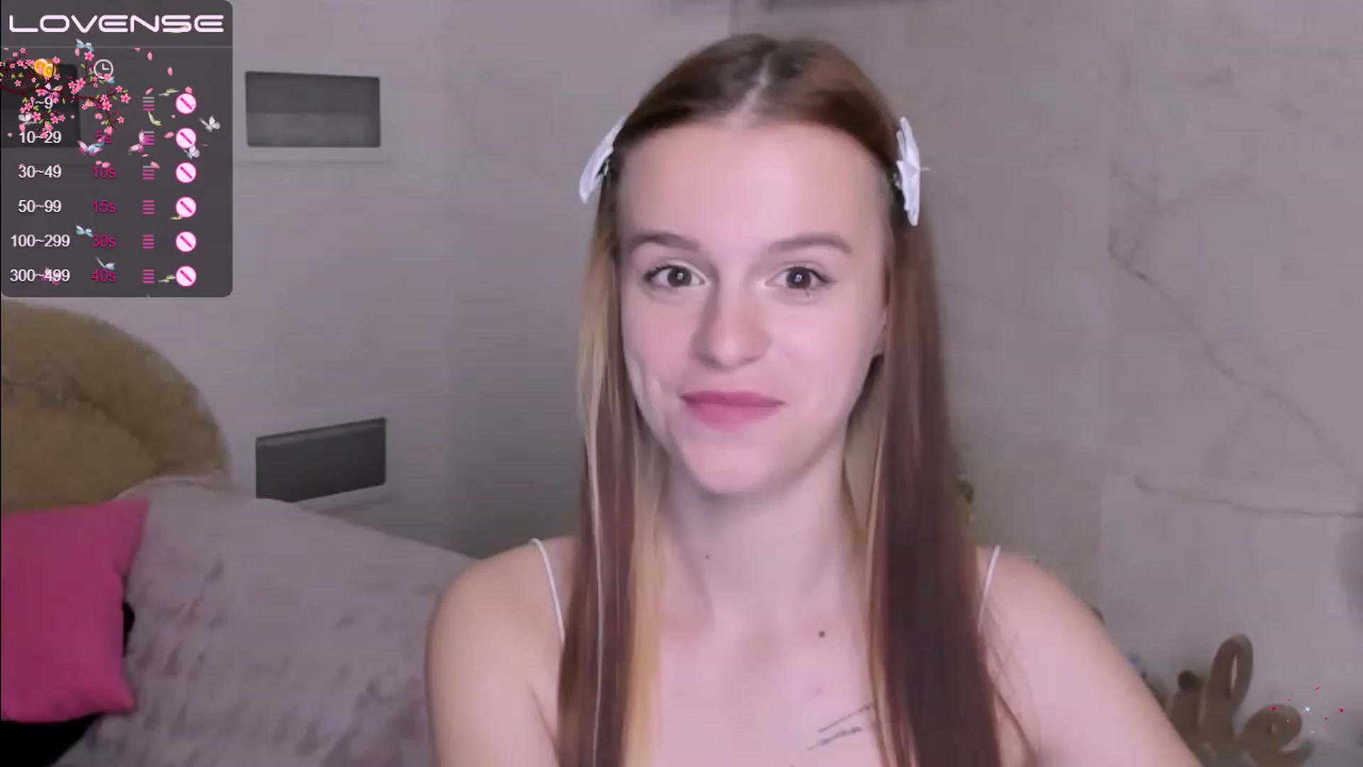 Gallery image thumbnail from SimplePeach's myfreecams stream on, 05/05/2023, 01:24 image 12 of 20
