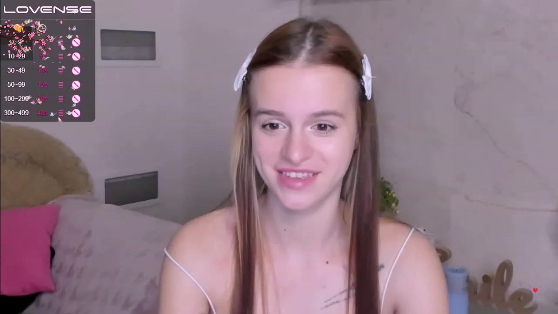 Gallery image thumbnail from SimplePeach's myfreecams stream on, 05/05/2023, 01:24 image 2 of 20
