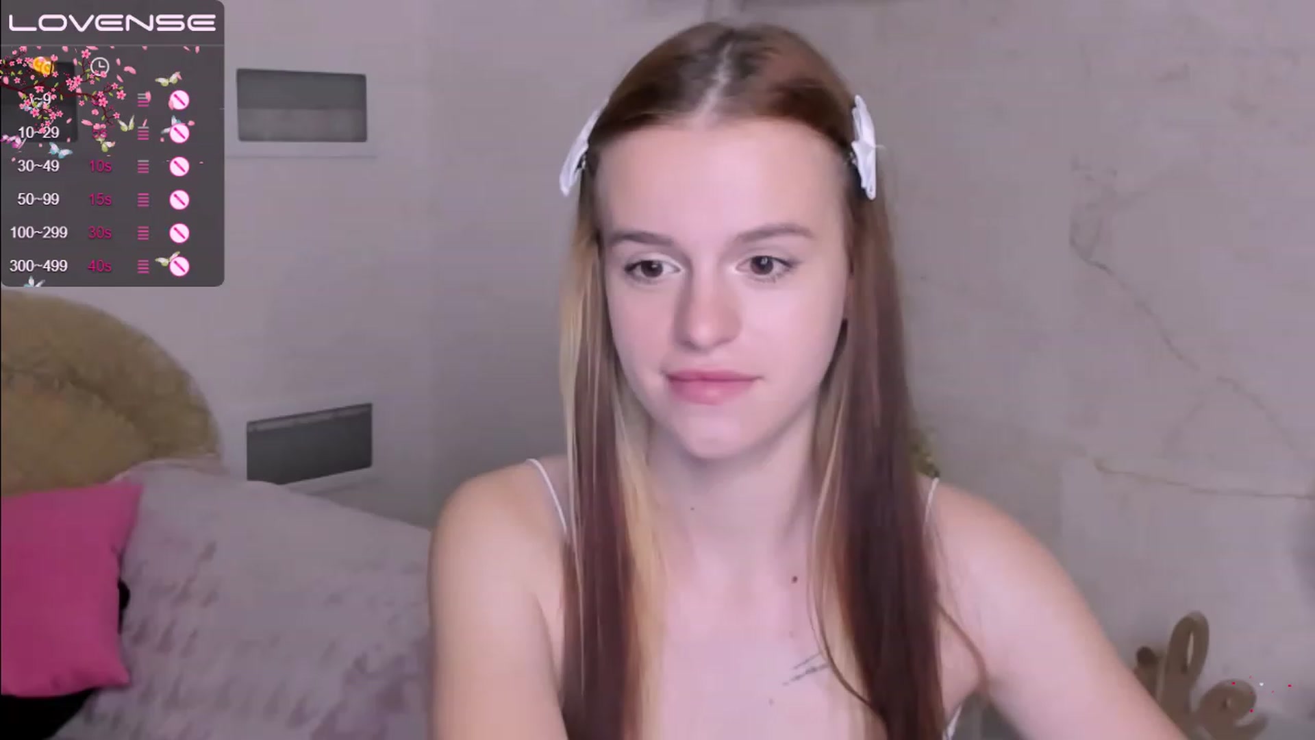 Gallery image thumbnail from SimplePeach's myfreecams stream on, 05/05/2023, 01:24 image 6 of 20