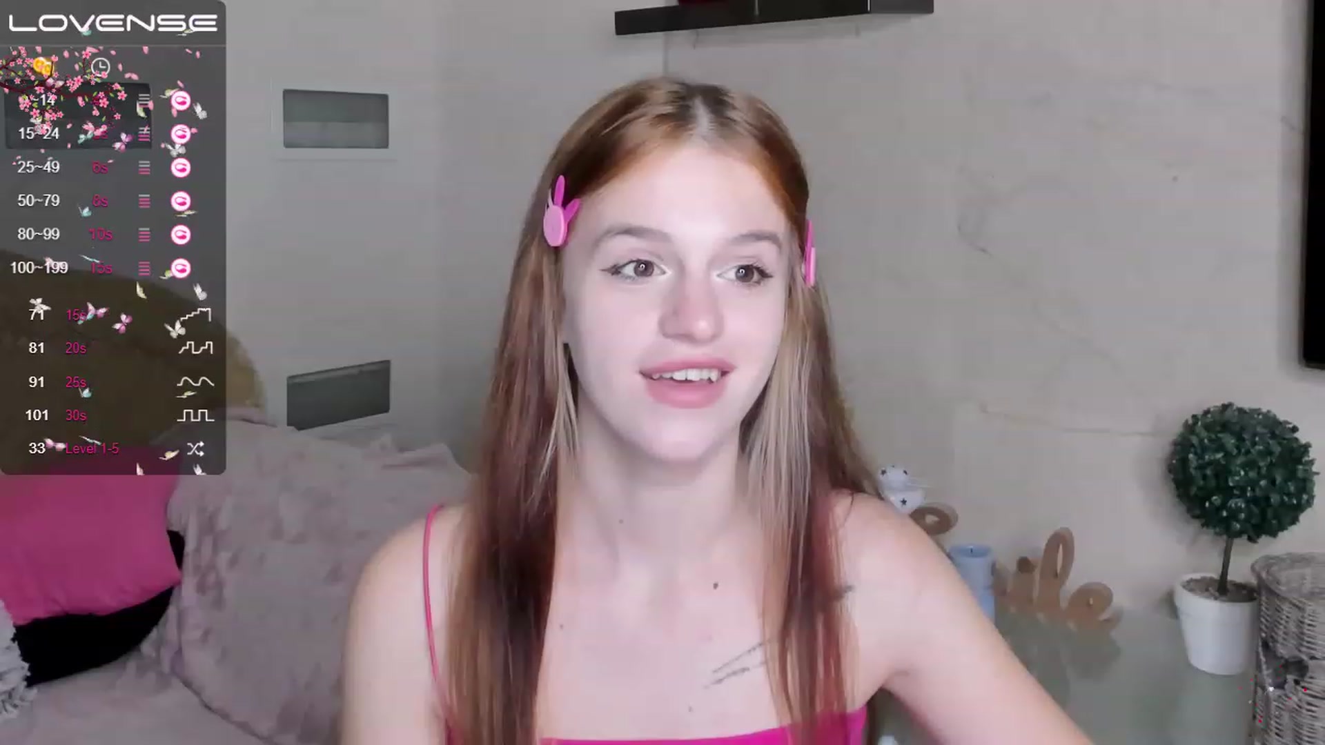 Gallery image thumbnail from SimplePeach's myfreecams stream on, 05/05/2023, 20:11 image 19 of 20