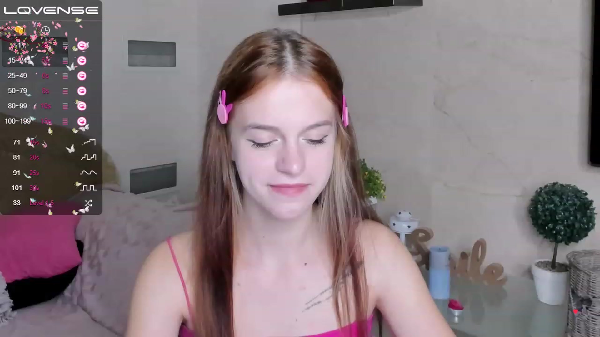 Gallery image thumbnail from SimplePeach's myfreecams stream on, 05/05/2023, 20:11 image 2 of 20