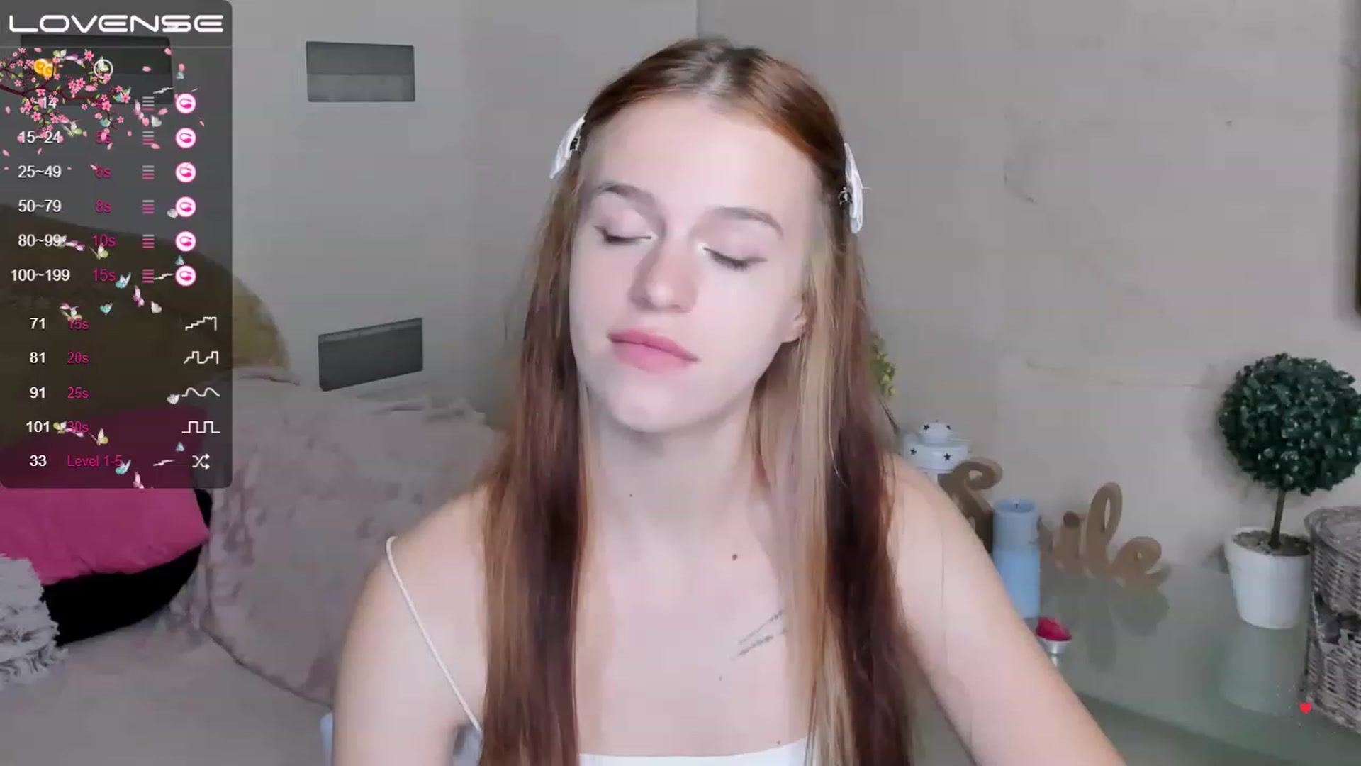 Gallery image thumbnail from SimplePeach's myfreecams stream on, 05/06/2023, 24:47 image 12 of 20