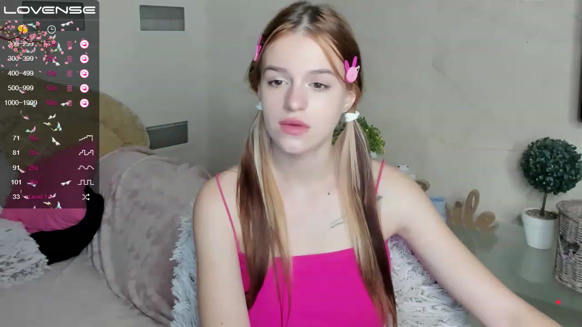 Gallery image thumbnail from SimplePeach's myfreecams stream on, 05/06/2023, 20:22 image 11 of 20