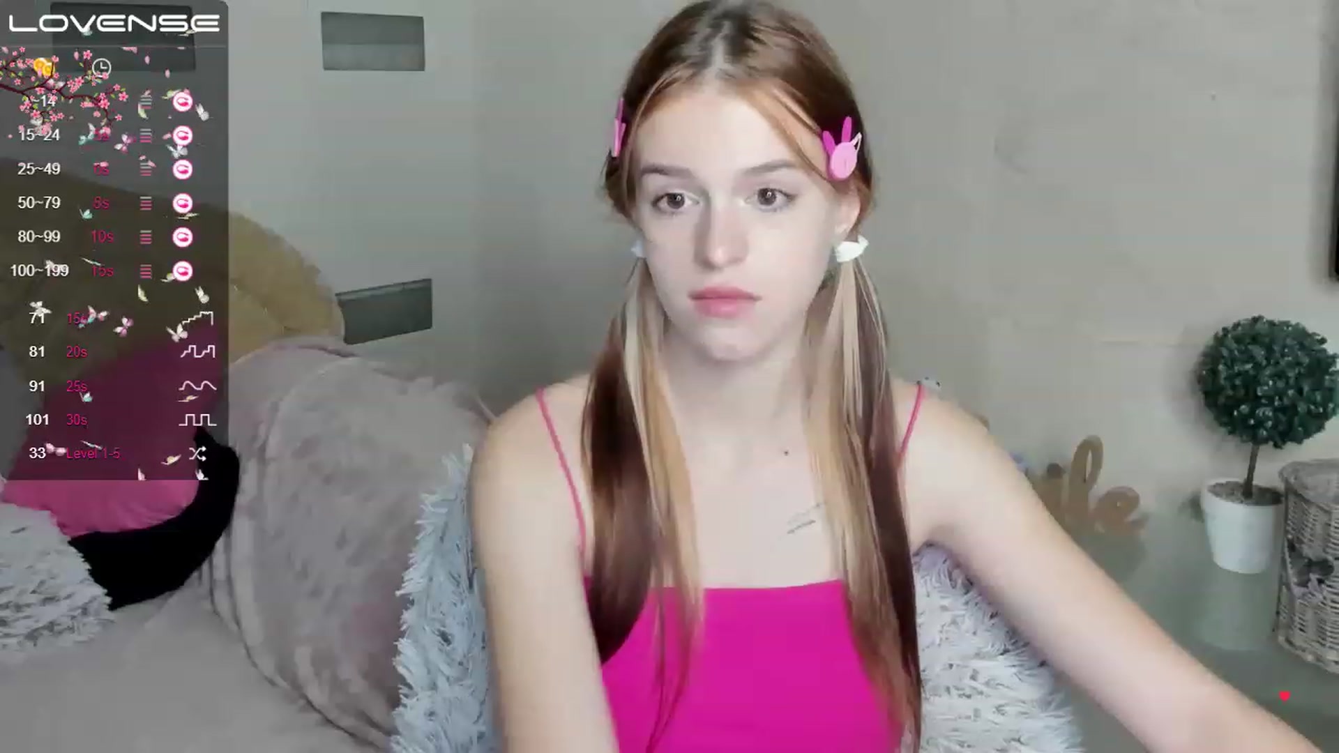 Gallery image thumbnail from SimplePeach's myfreecams stream on, 05/06/2023, 20:22 image 9 of 20