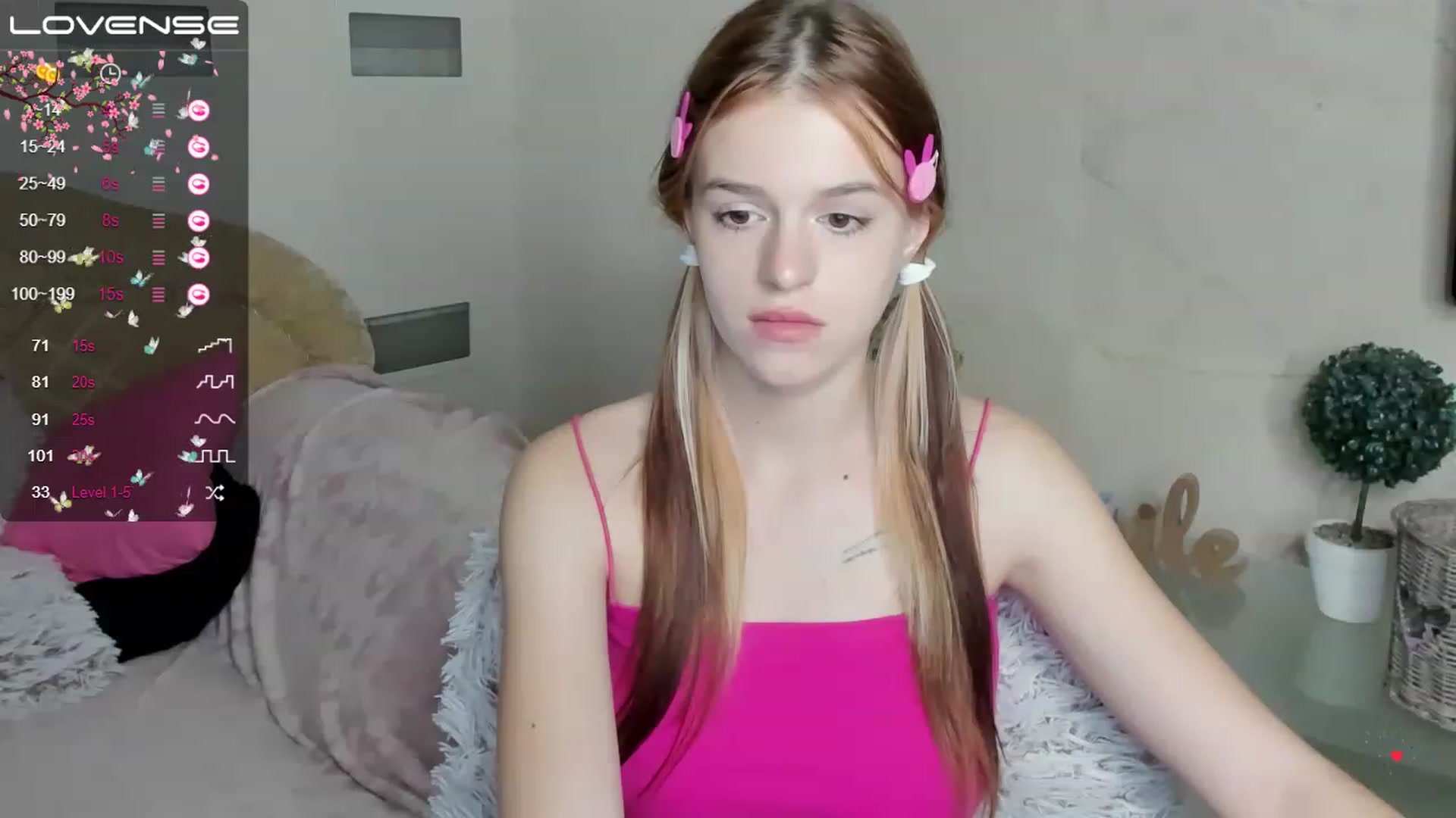 Gallery image thumbnail from SimplePeach's myfreecams stream on, 05/06/2023, 20:22 image 5 of 20