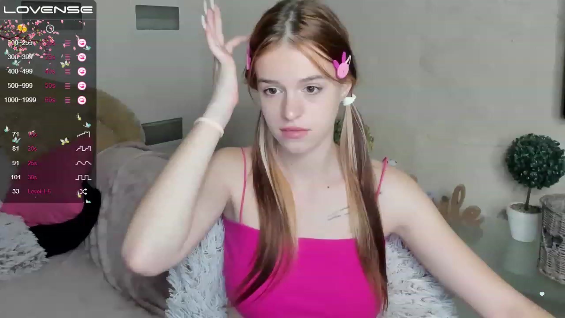 Gallery image thumbnail from SimplePeach's myfreecams stream on, 05/06/2023, 20:22 image 6 of 20