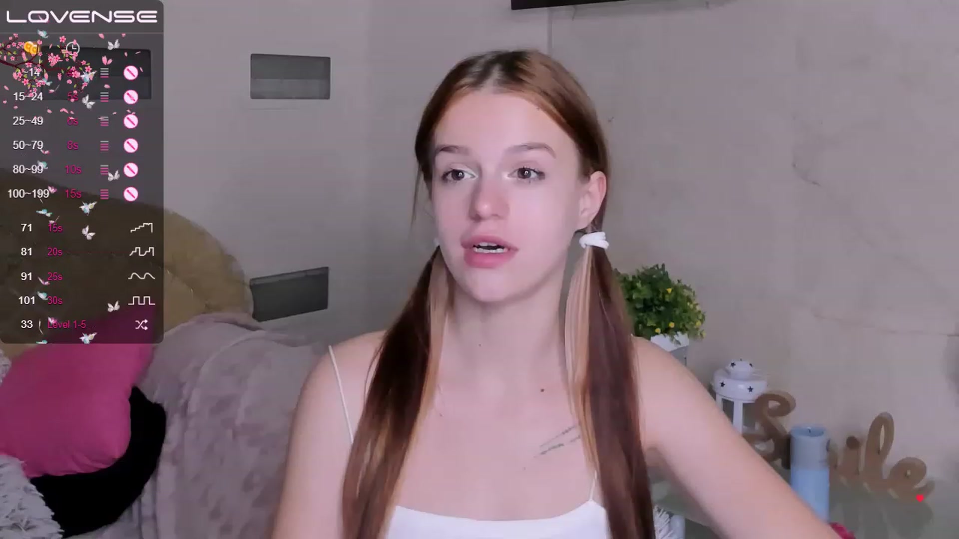 Gallery image thumbnail from SimplePeach's myfreecams stream on, 05/07/2023, 02:53 image 12 of 20