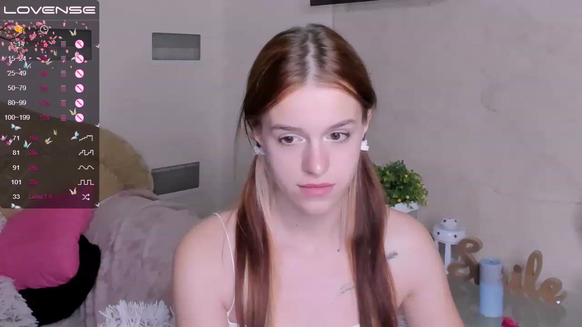 Gallery image thumbnail from SimplePeach's myfreecams stream on, 05/07/2023, 02:53 image 9 of 20