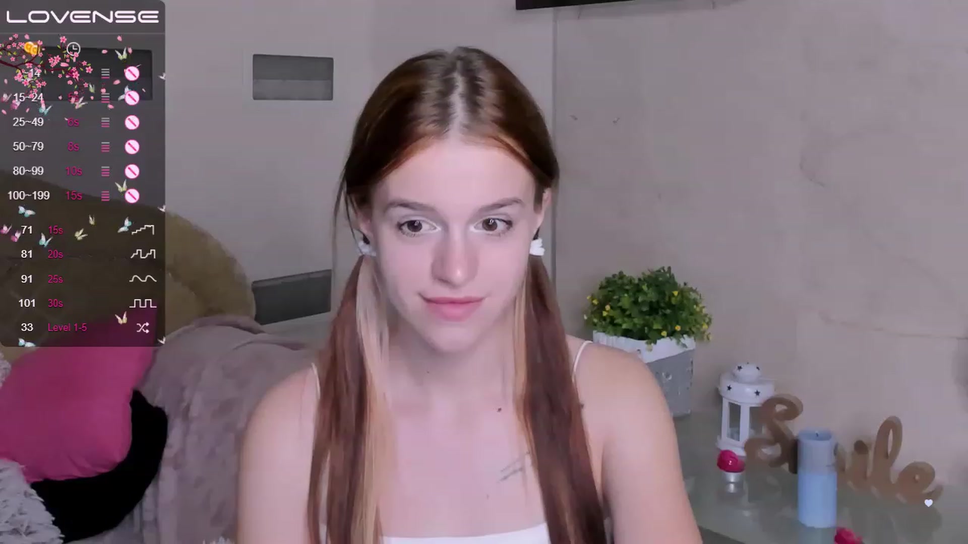 Gallery image thumbnail from SimplePeach's myfreecams stream on, 05/07/2023, 02:53 image 7 of 20