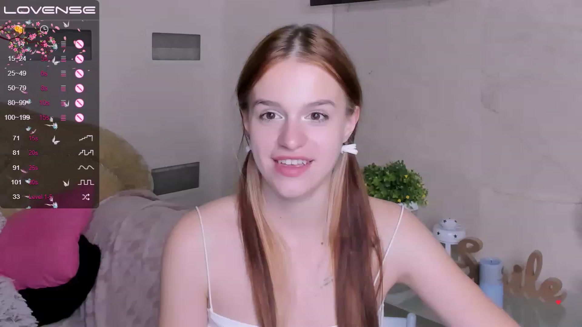 Gallery image thumbnail from SimplePeach's myfreecams stream on, 05/07/2023, 02:53 image 18 of 20