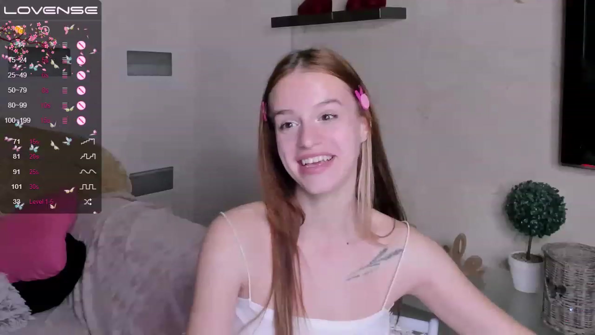 Gallery image thumbnail from SimplePeach's myfreecams stream on, 05/07/2023, 03:34 image 18 of 20