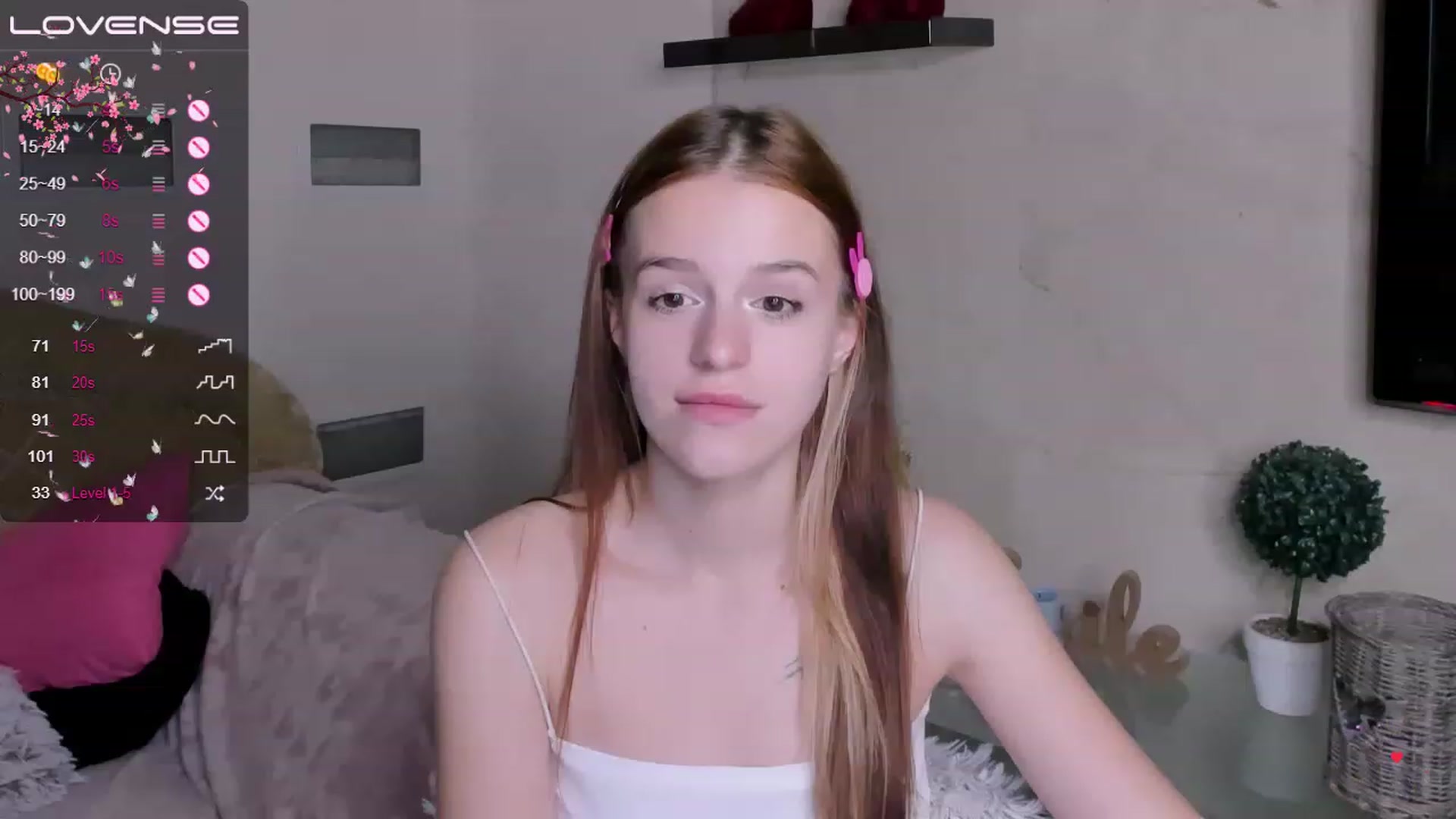 Gallery image thumbnail from SimplePeach's myfreecams stream on, 05/07/2023, 03:34 image 3 of 20
