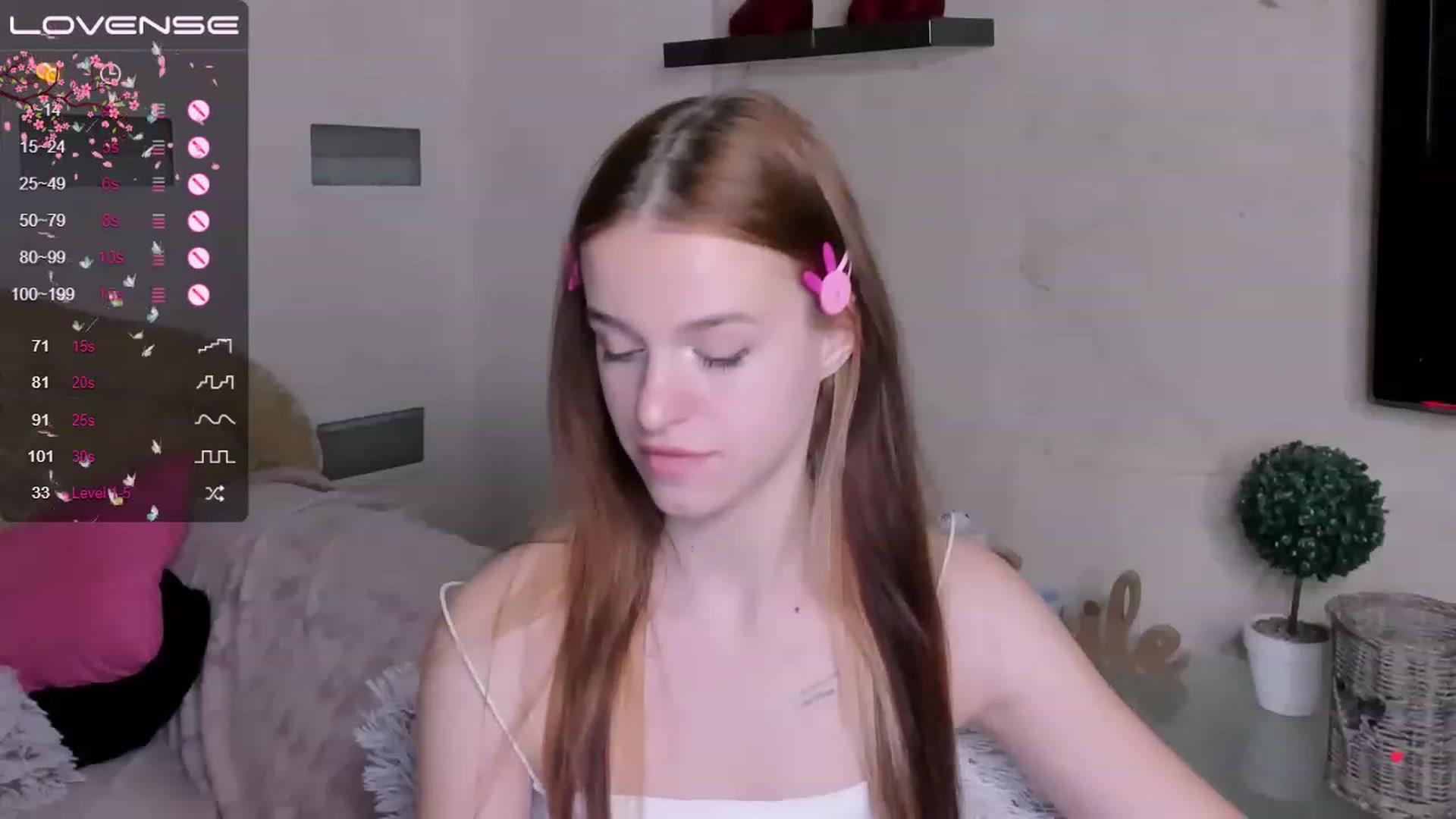 Gallery image thumbnail from SimplePeach's myfreecams stream on, 05/07/2023, 03:34 image 9 of 20