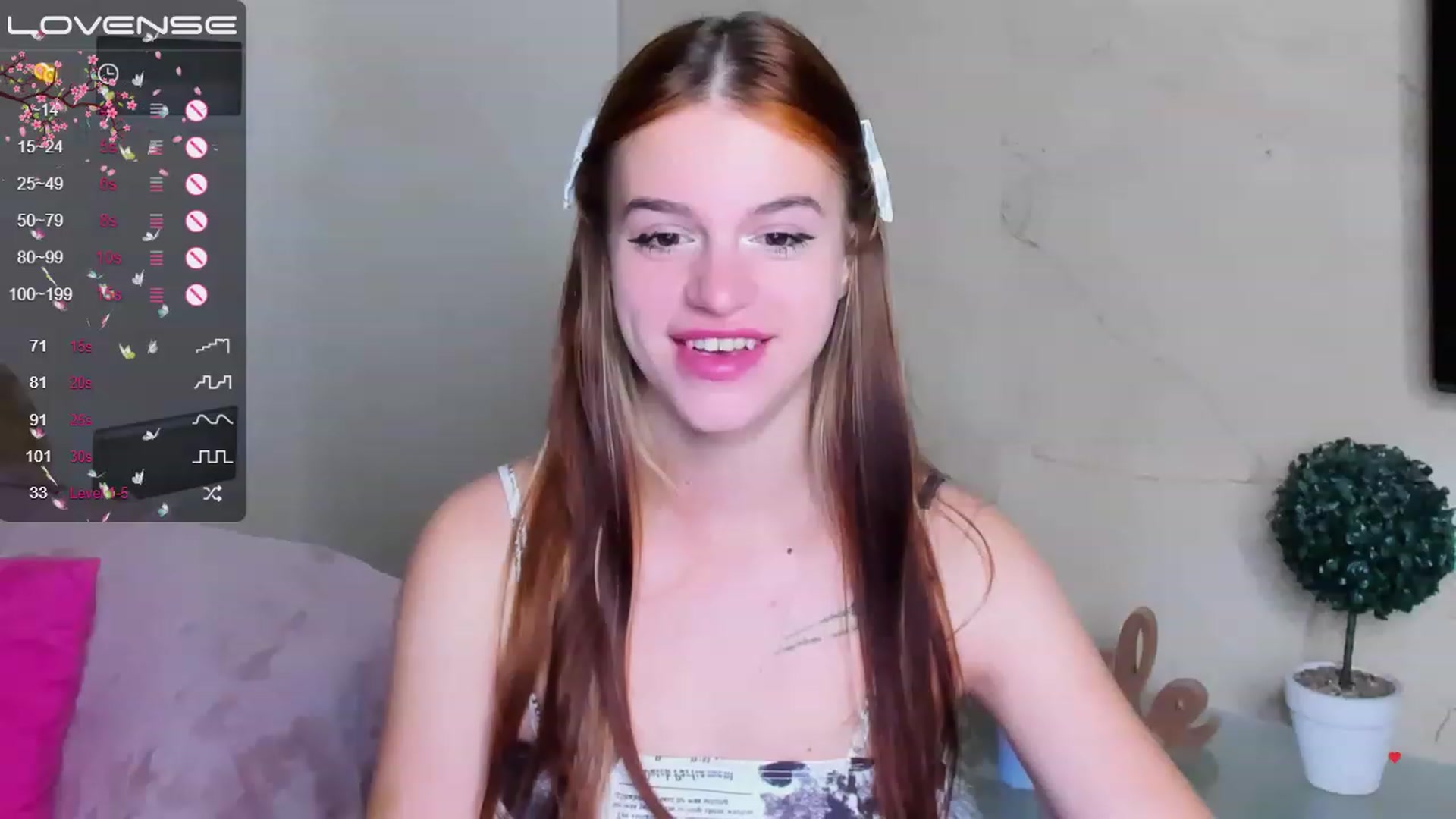 Gallery image thumbnail from SimplePeach's myfreecams stream on, 05/10/2023, 21:31 image 14 of 20