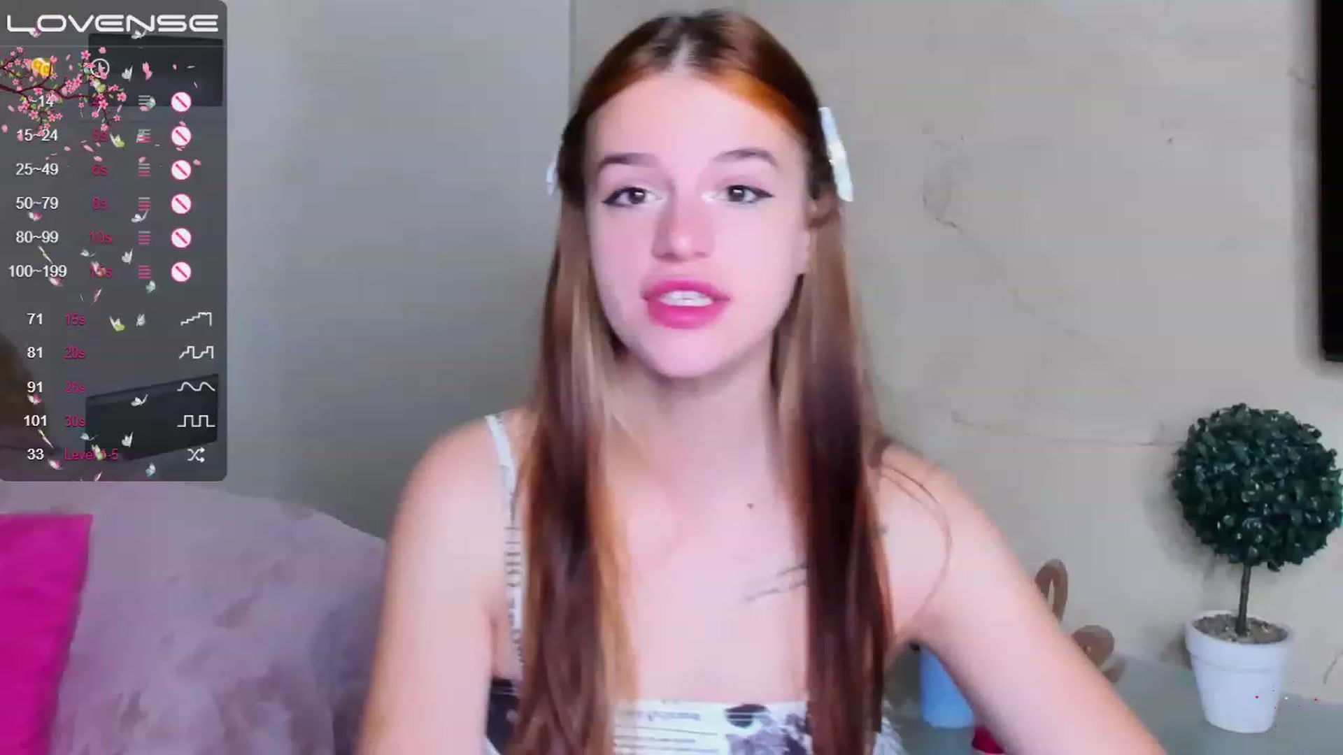 Gallery image thumbnail from SimplePeach's myfreecams stream on, 05/10/2023, 21:31 image 16 of 20