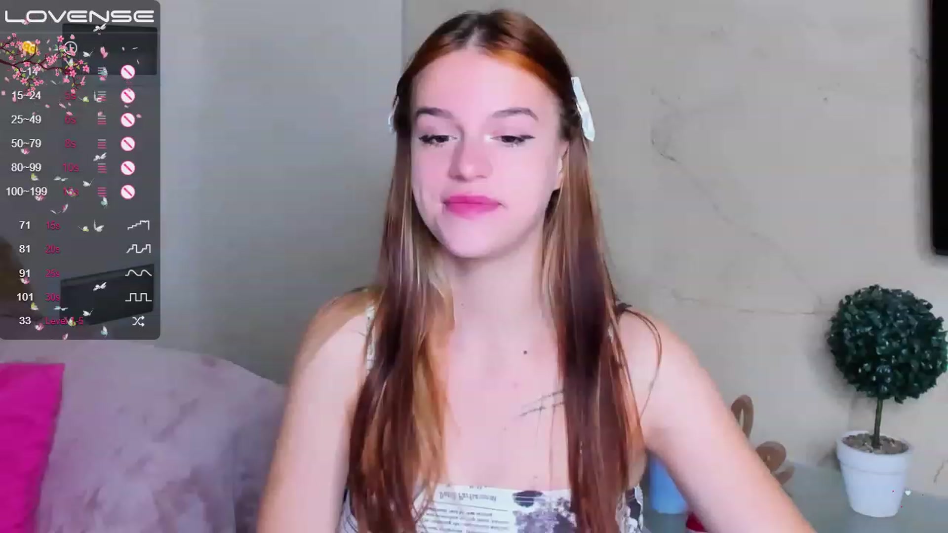 Gallery image thumbnail from SimplePeach's myfreecams stream on, 05/10/2023, 21:31 image 6 of 20
