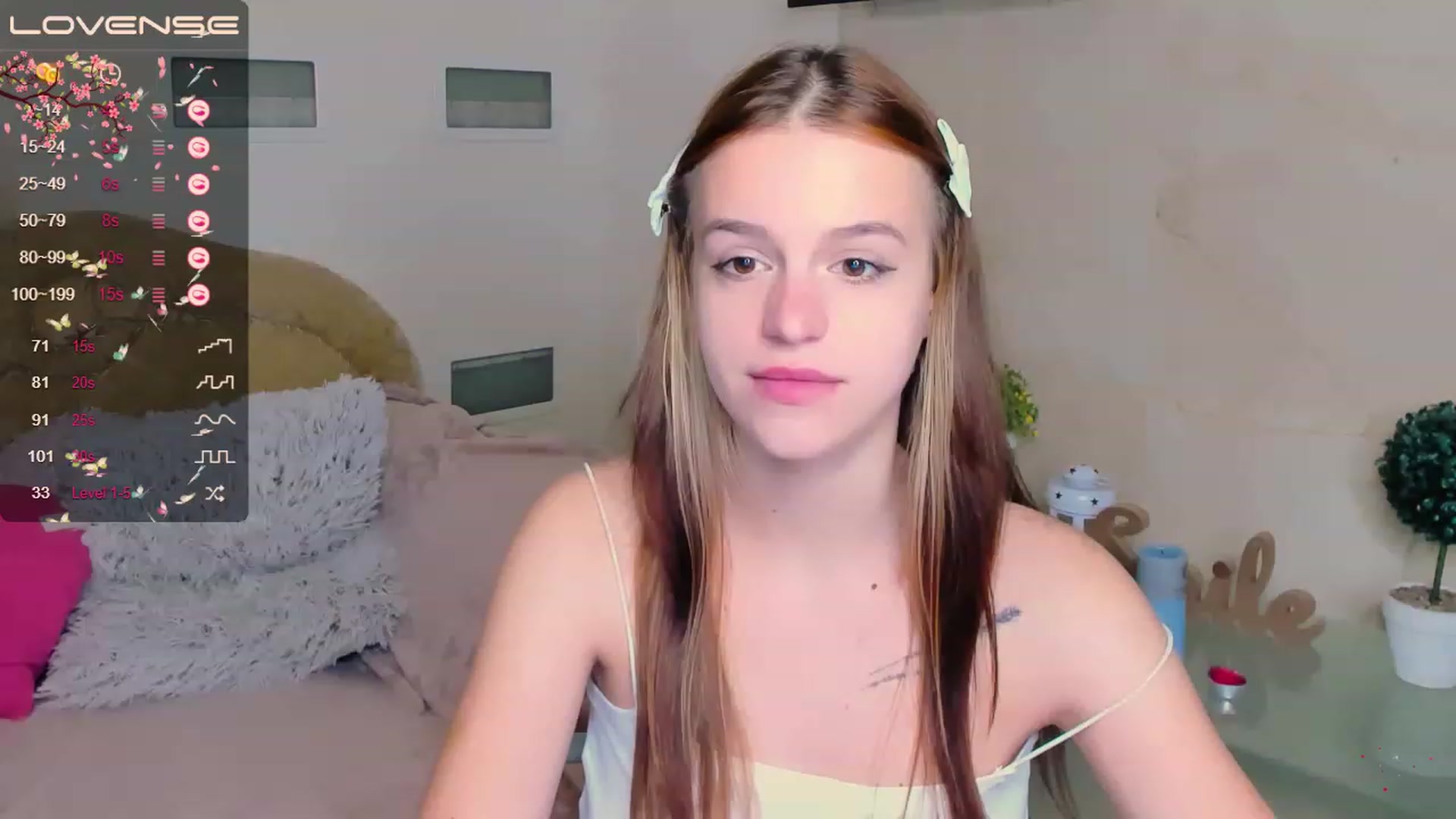 Gallery image thumbnail from SimplePeach's myfreecams stream on, 05/11/2023, 17:01 image 3 of 20