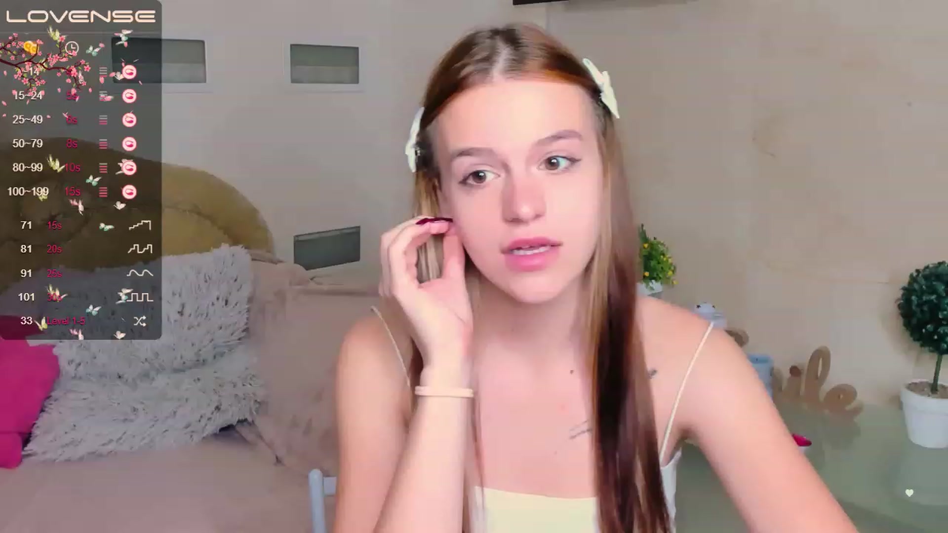 Gallery image thumbnail from SimplePeach's myfreecams stream on, 05/11/2023, 17:01 image 17 of 20