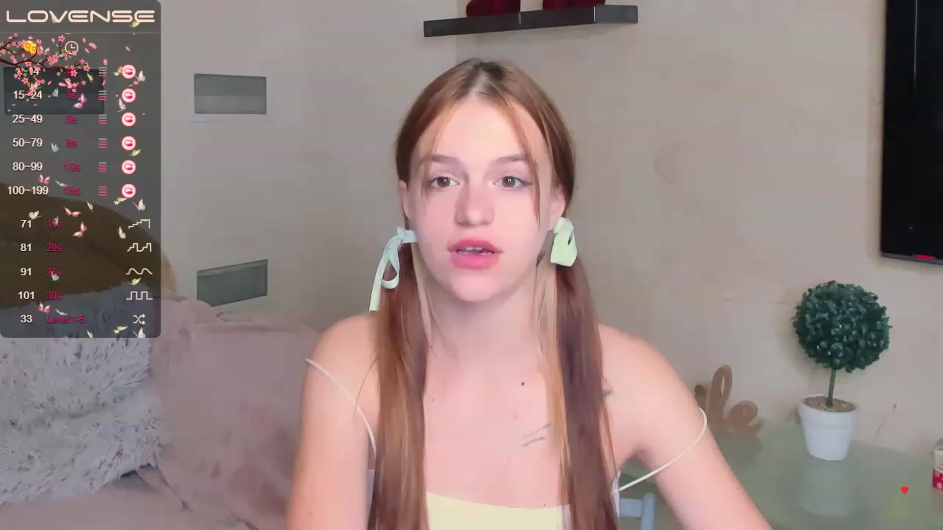 Gallery image thumbnail from SimplePeach's myfreecams stream on, 05/11/2023, 19:37 image 20 of 20