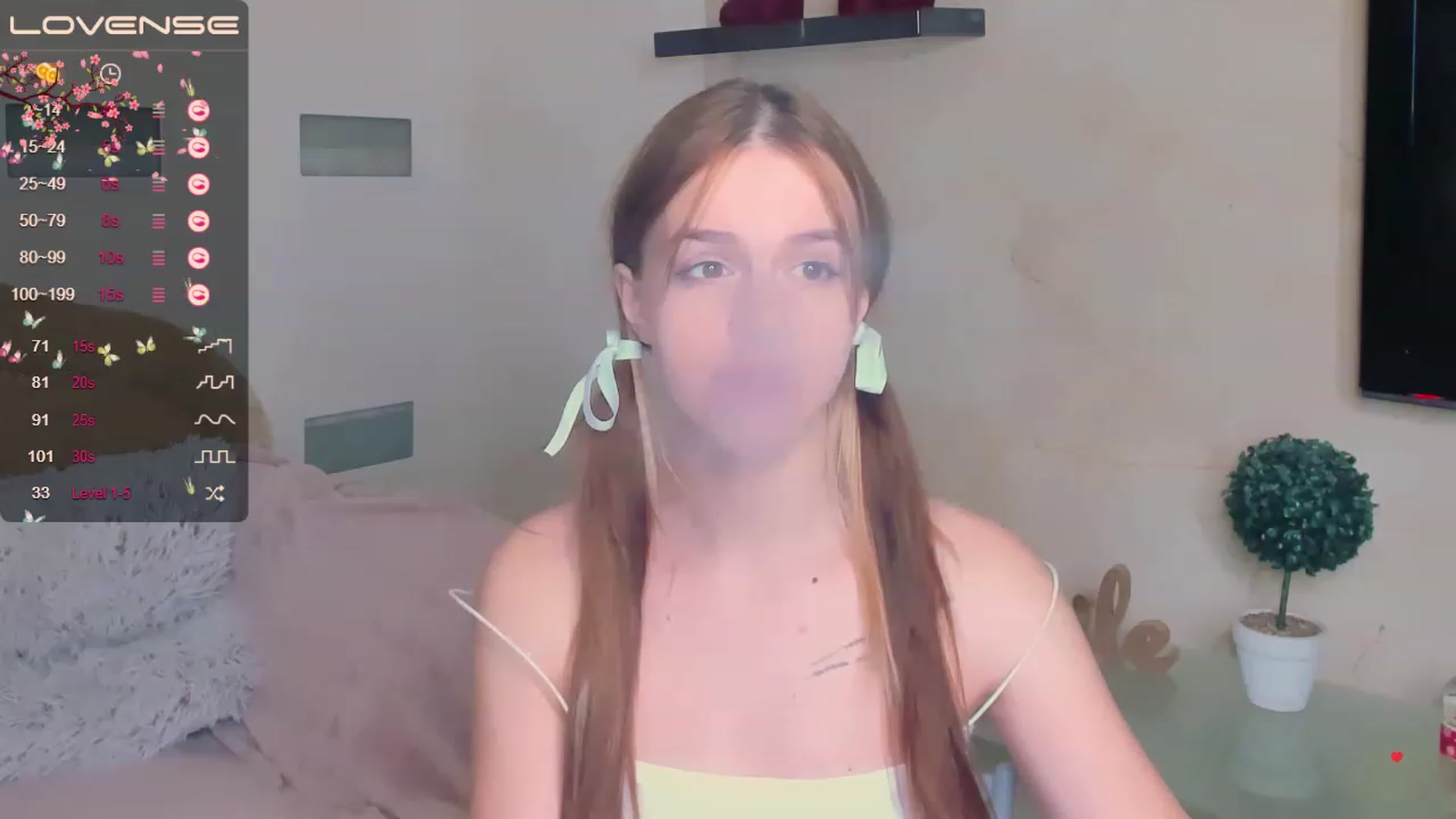 Gallery image thumbnail from SimplePeach's myfreecams stream on, 05/11/2023, 19:37 image 16 of 20
