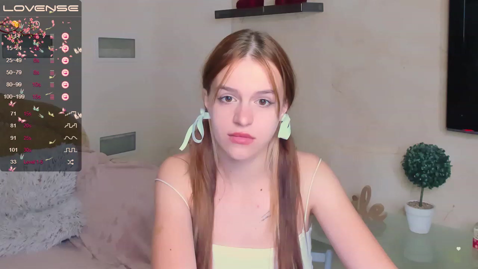 Gallery image thumbnail from SimplePeach's myfreecams stream on, 05/11/2023, 19:37 image 15 of 20