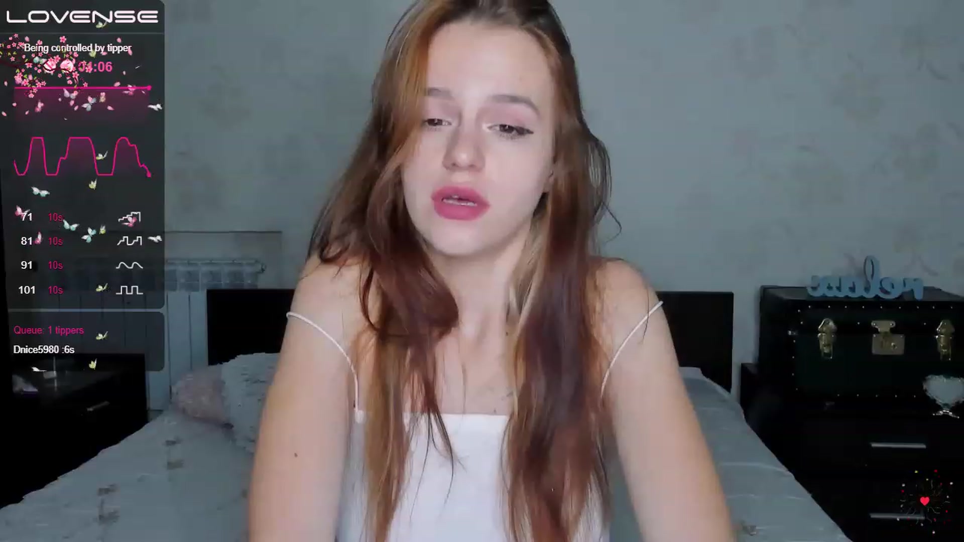 Gallery image thumbnail from SimplePeach's myfreecams stream on, 05/16/2023, 22:42 image 15 of 20