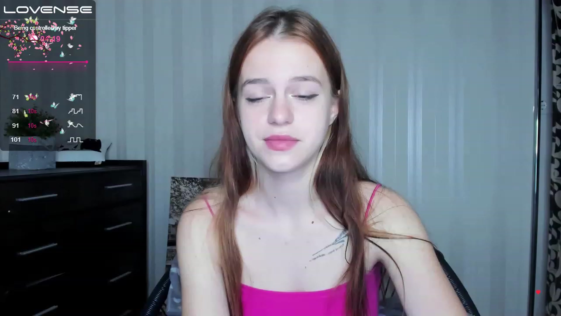 Gallery image thumbnail from SimplePeach's myfreecams stream on, 05/18/2023, 14:19 image 1 of 20