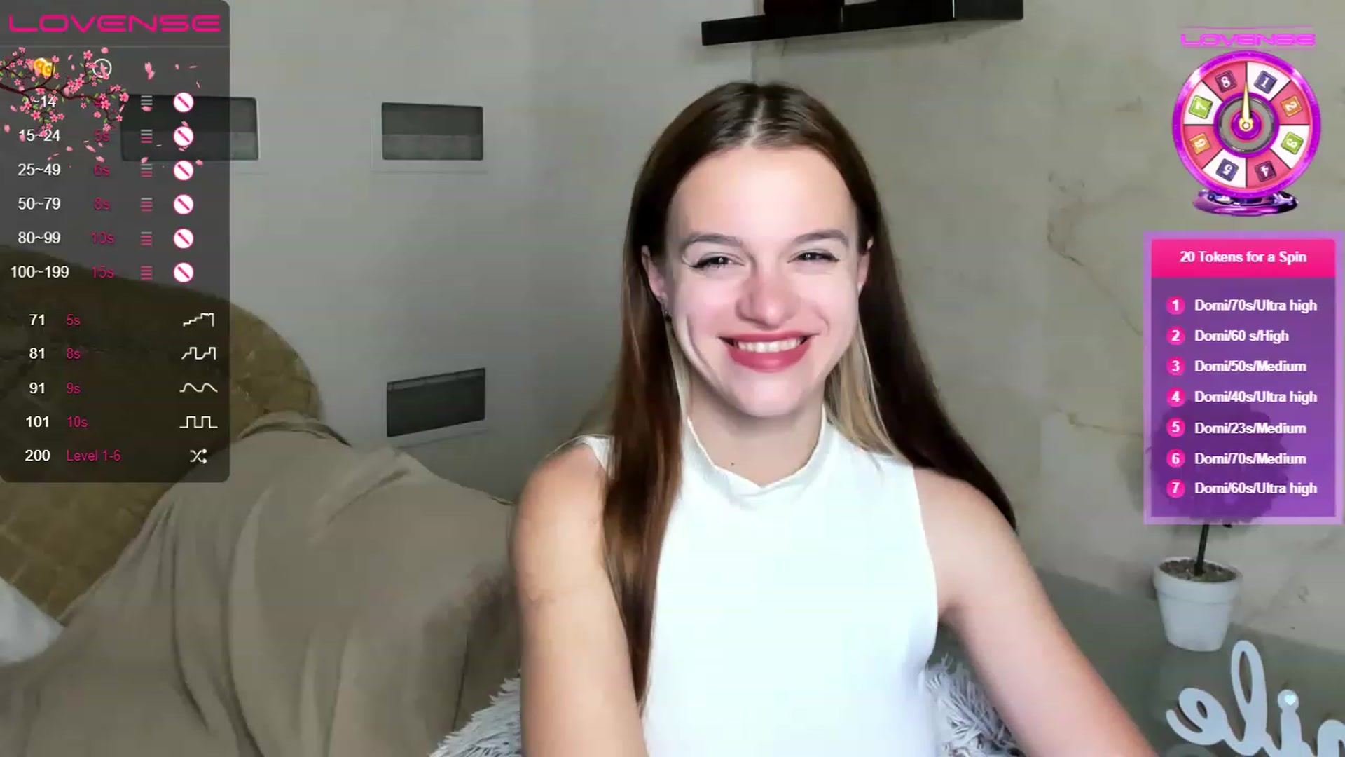 Gallery image thumbnail from SimplePeach's myfreecams stream on, 06/04/2023, 21:15 image 14 of 20