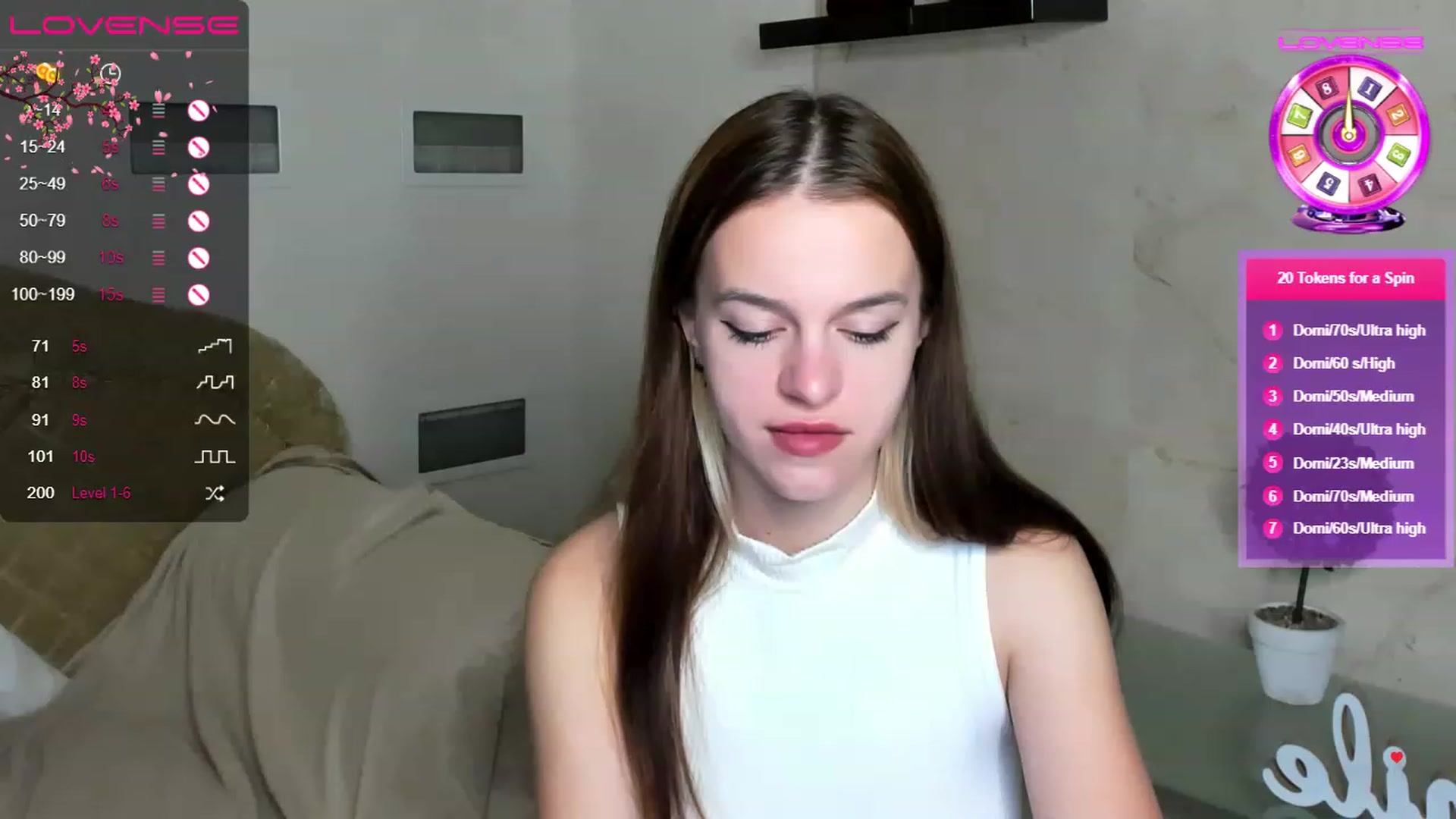 Gallery image thumbnail from SimplePeach's myfreecams stream on, 06/04/2023, 21:15 image 18 of 20