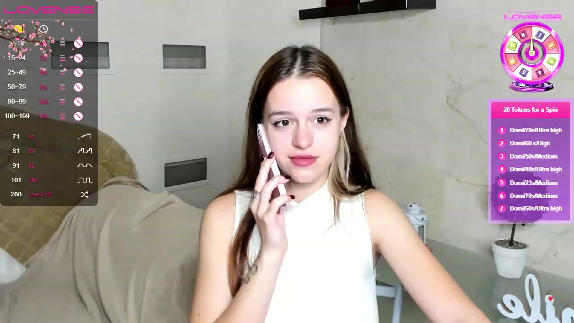 Gallery image thumbnail from SimplePeach's myfreecams stream on, 06/04/2023, 22:10 image 14 of 20