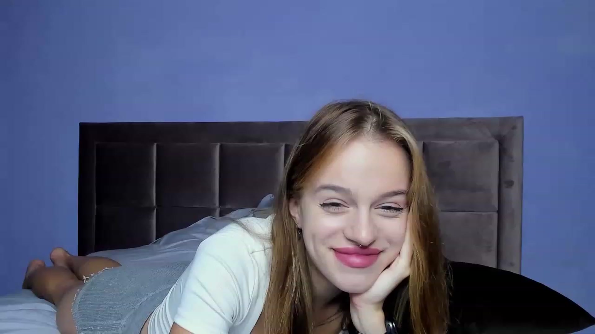 Gallery image thumbnail from SimplePeach's myfreecams stream on, 07/23/2023, 02:40 image 3 of 20