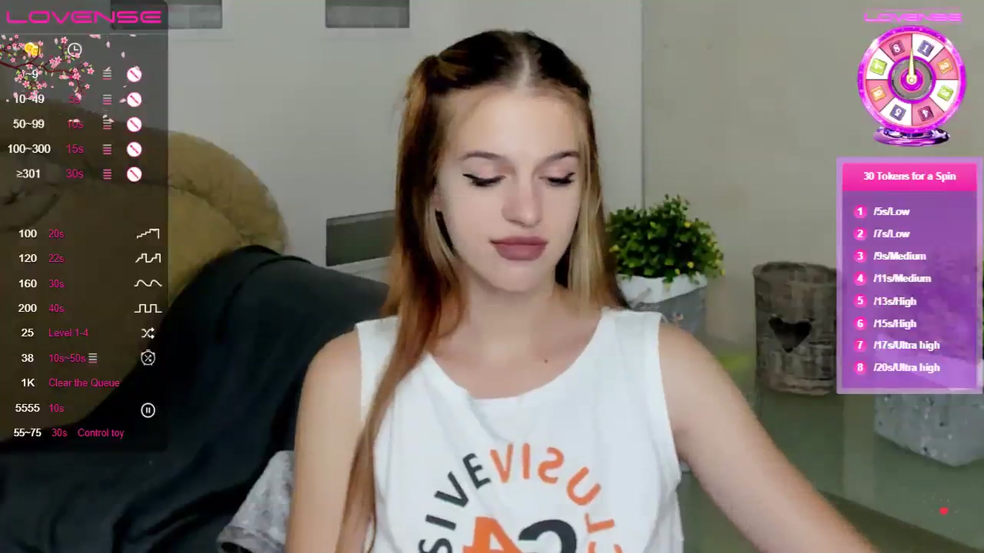 Gallery image thumbnail from SimplePeach's myfreecams stream on, 08/06/2023, 13:40 image 7 of 20