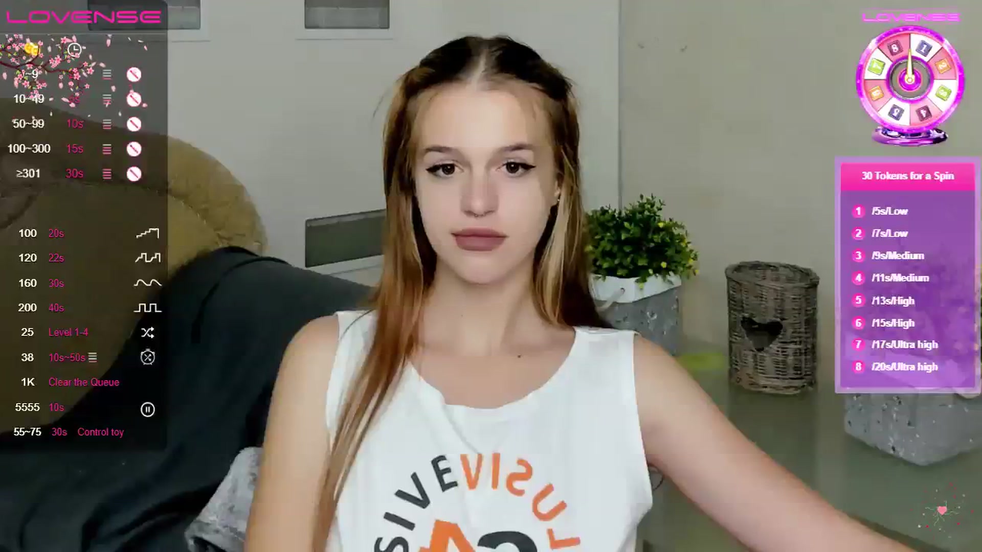 Gallery image thumbnail from SimplePeach's myfreecams stream on, 08/06/2023, 14:36 image 9 of 20