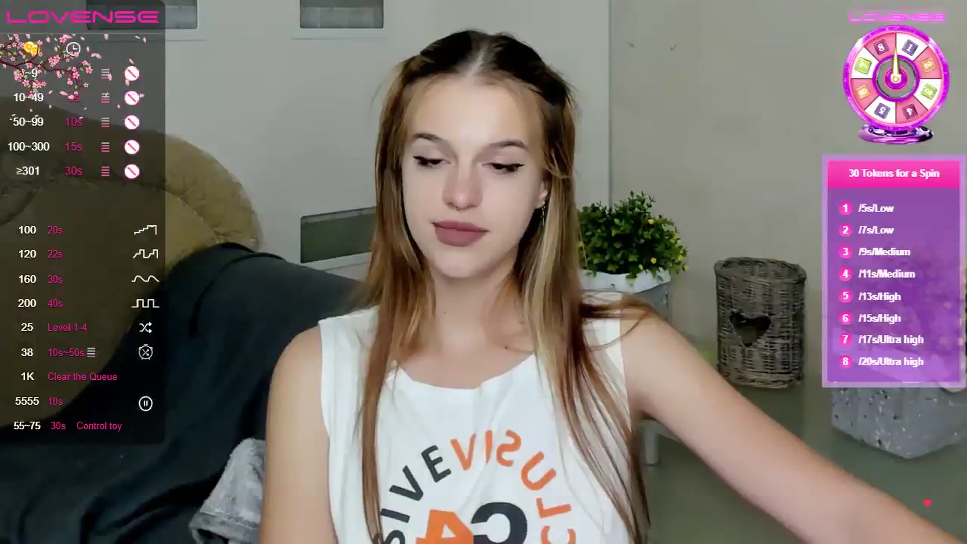 Gallery image thumbnail from SimplePeach's myfreecams stream on, 08/06/2023, 14:36 image 2 of 20