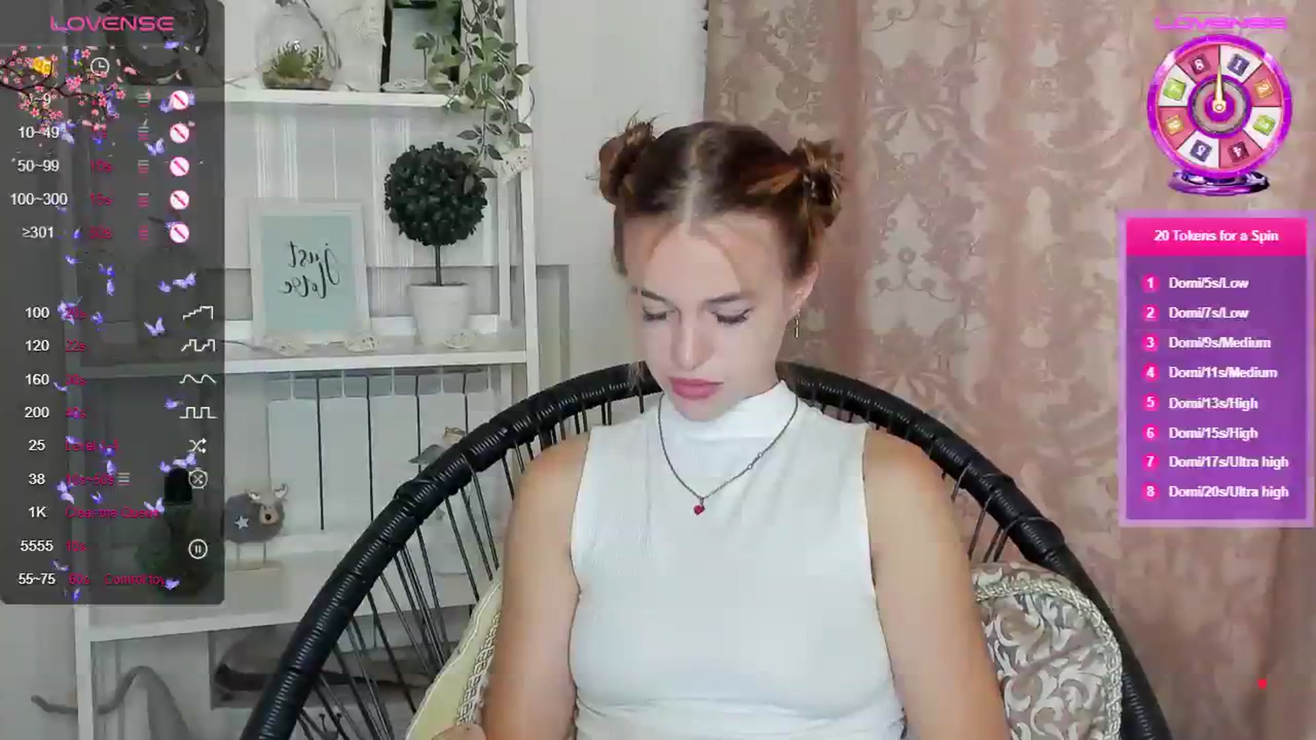 Gallery image thumbnail from SimplePeach's myfreecams stream on, 08/18/2023, 12:47 image 12 of 20