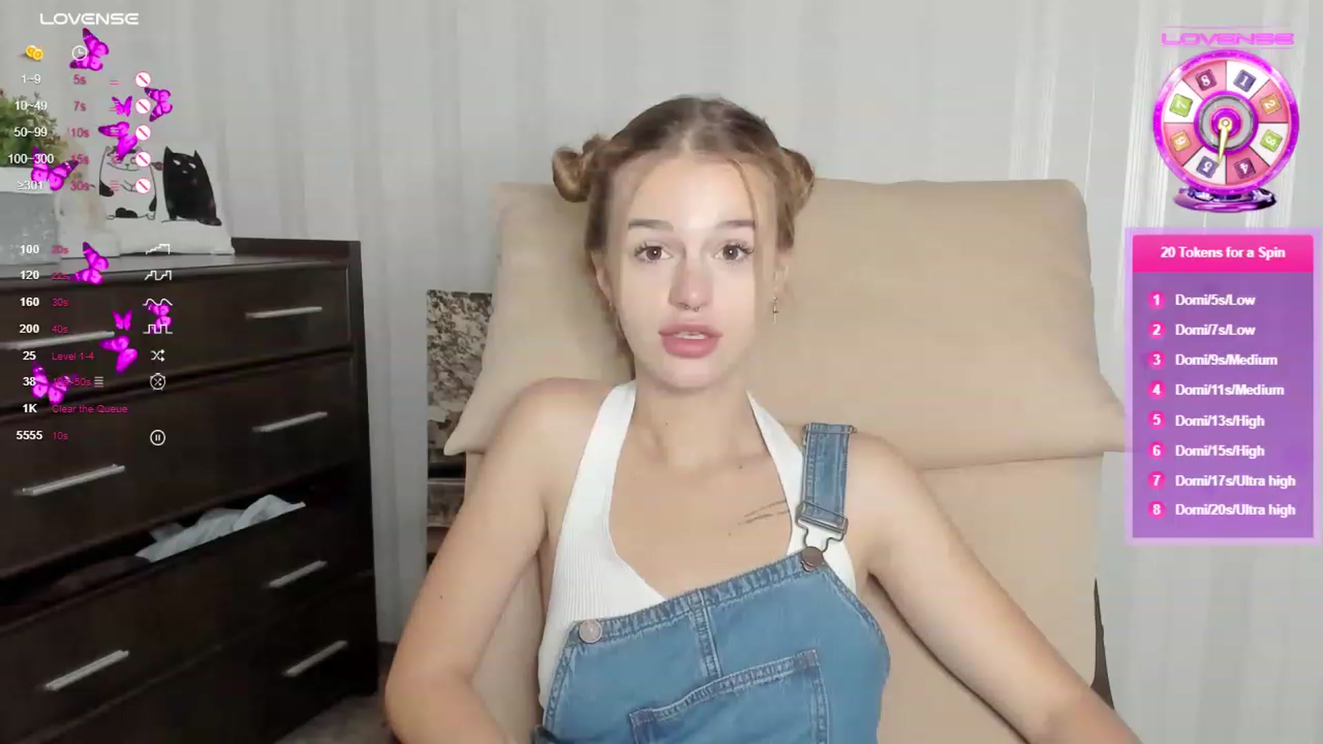 Gallery image thumbnail from SimplePeach's myfreecams stream on, 08/20/2023, 13:42 image 15 of 20