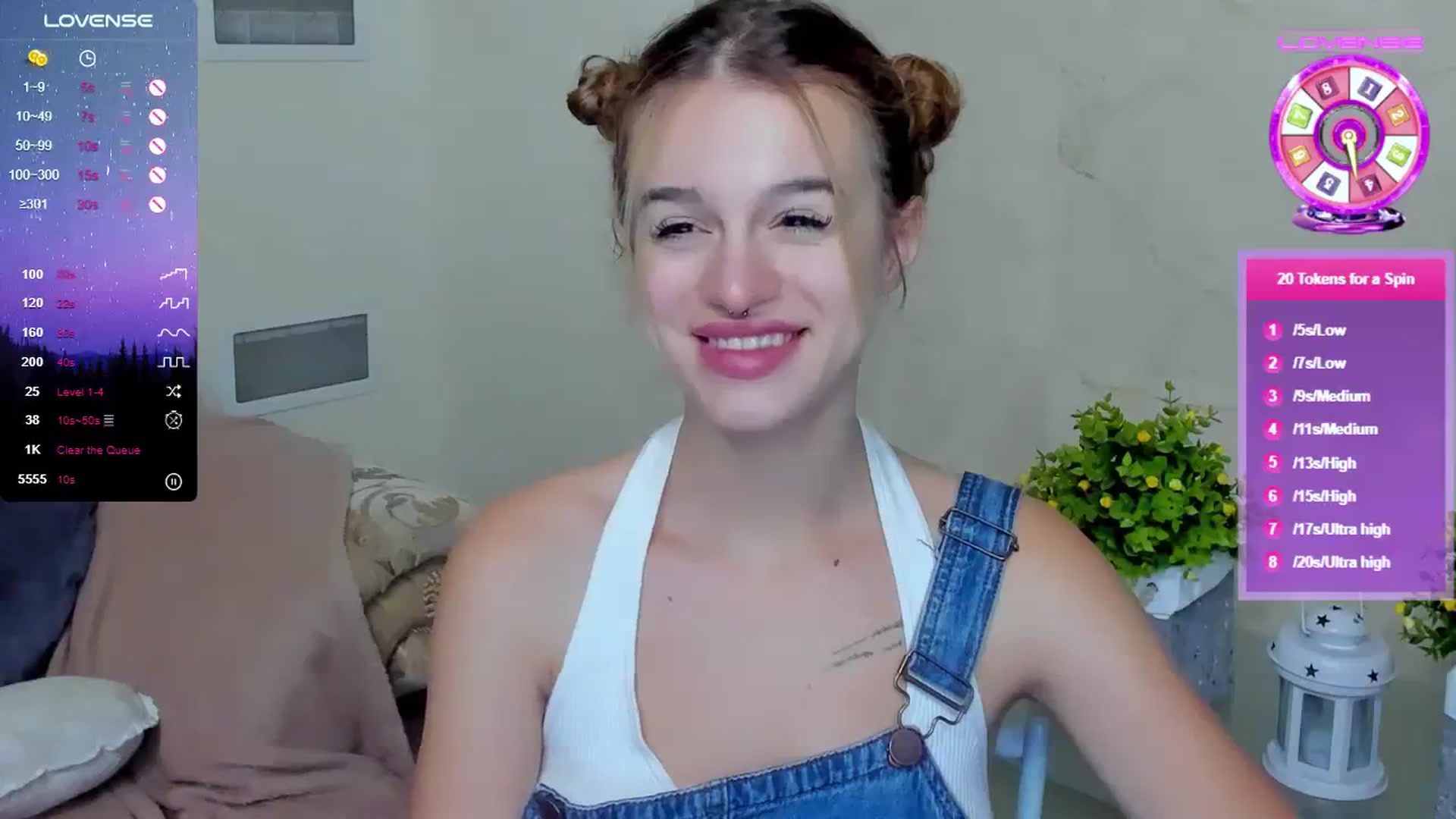 Gallery image thumbnail from SimplePeach's myfreecams stream on, 08/20/2023, 18:39 image 16 of 20