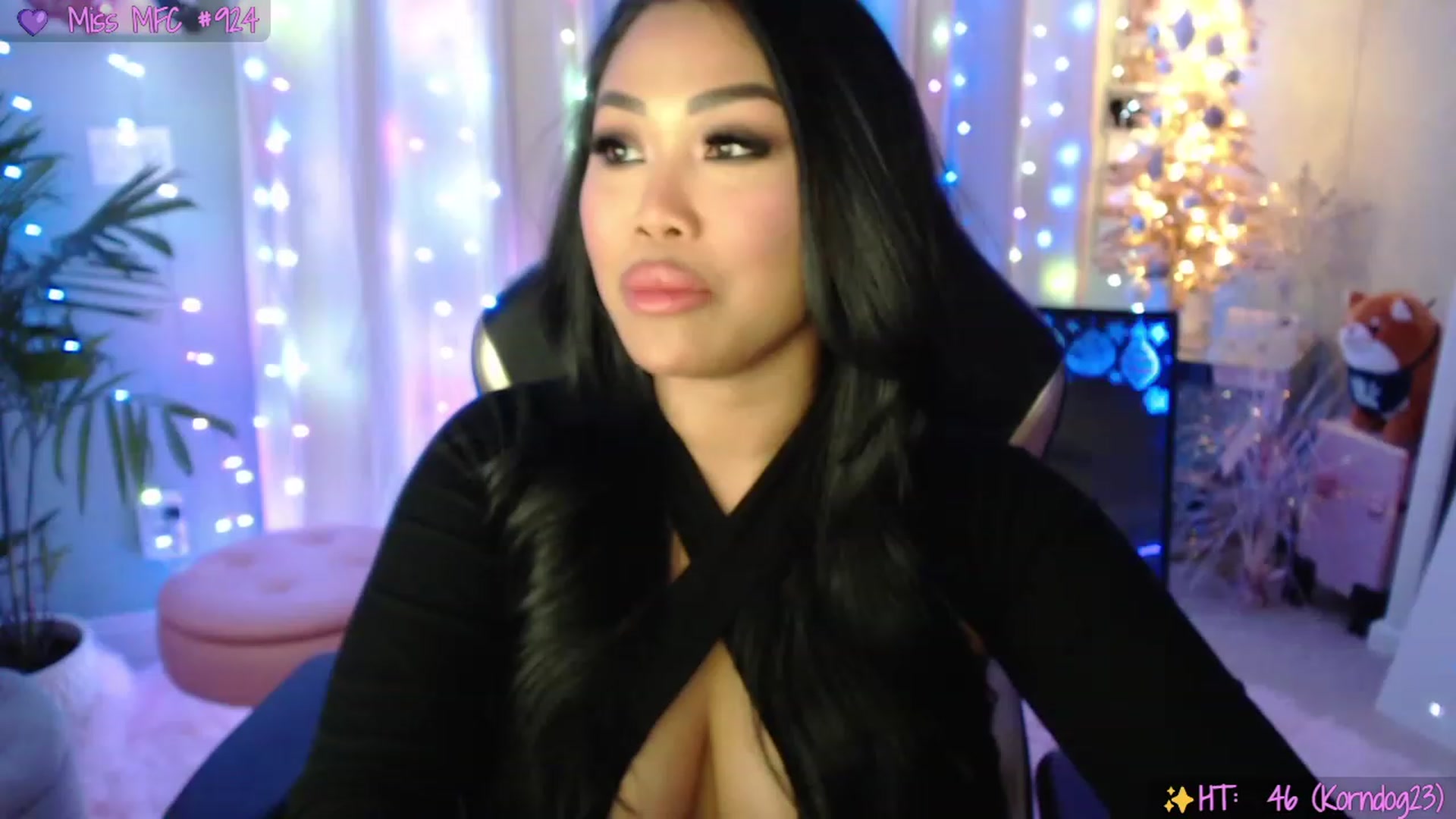 Gallery image thumbnail from SinCityVEE's myfreecams stream on, 12/02/2022, 07:29 image 8 of 20