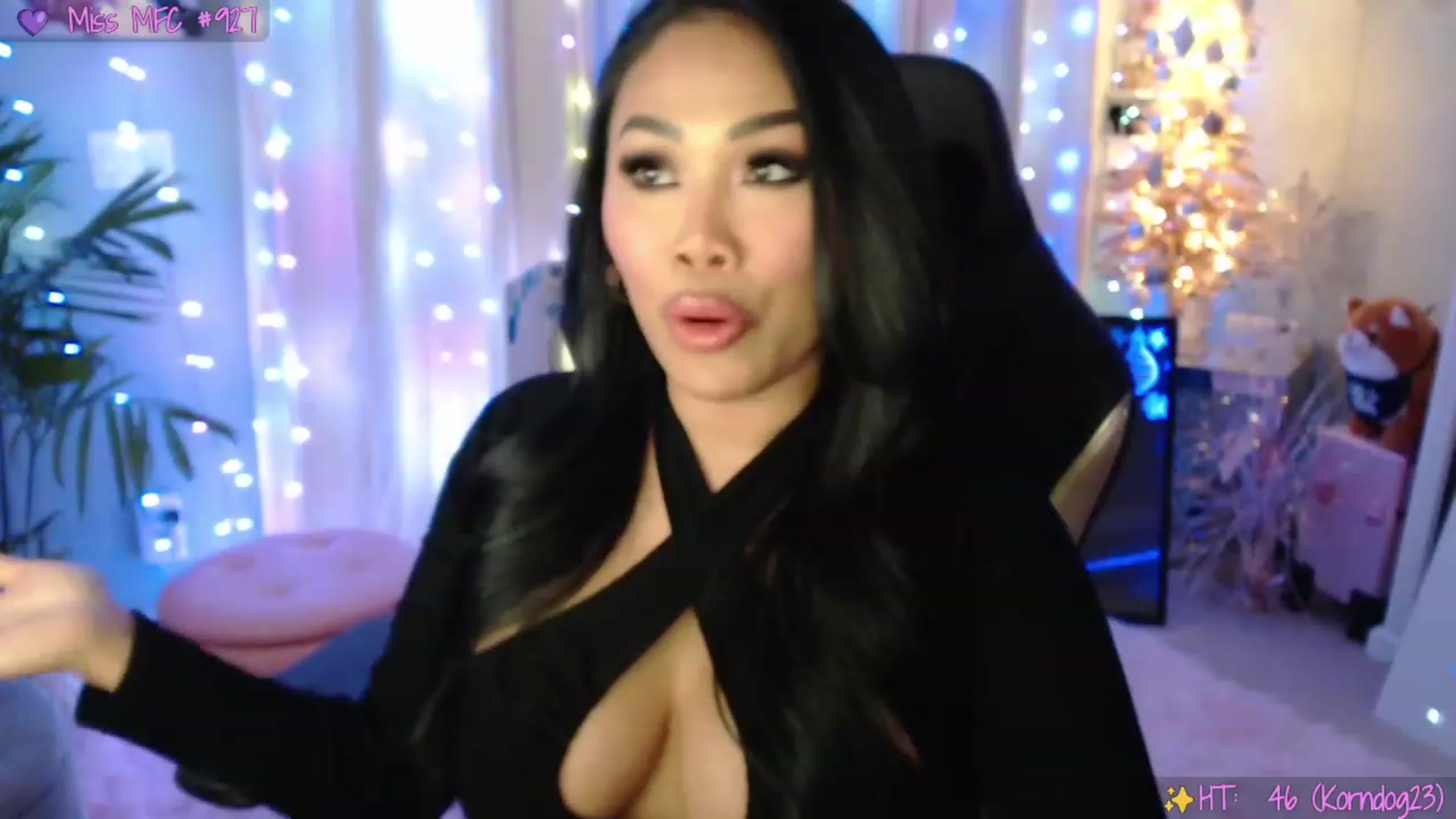 Gallery image thumbnail from SinCityVEE's myfreecams stream on, 12/02/2022, 07:29 image 9 of 20
