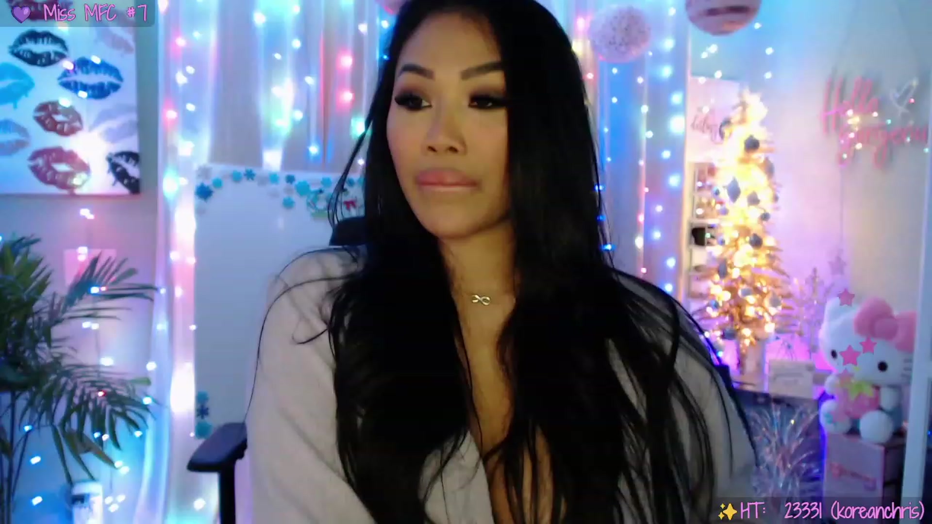 Gallery image thumbnail from SinCityVEE's myfreecams stream on, 12/03/2022, 10:15 image 10 of 20