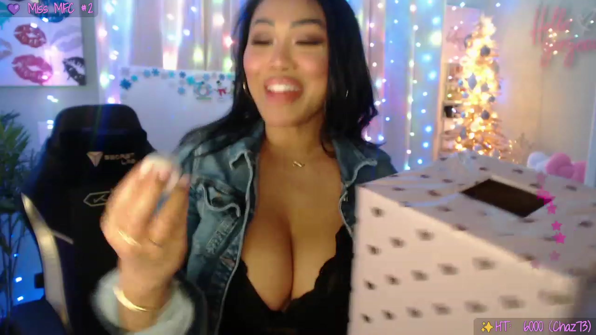Gallery image thumbnail from SinCityVEE's myfreecams stream on, 12/04/2022, 07:21 image 18 of 20