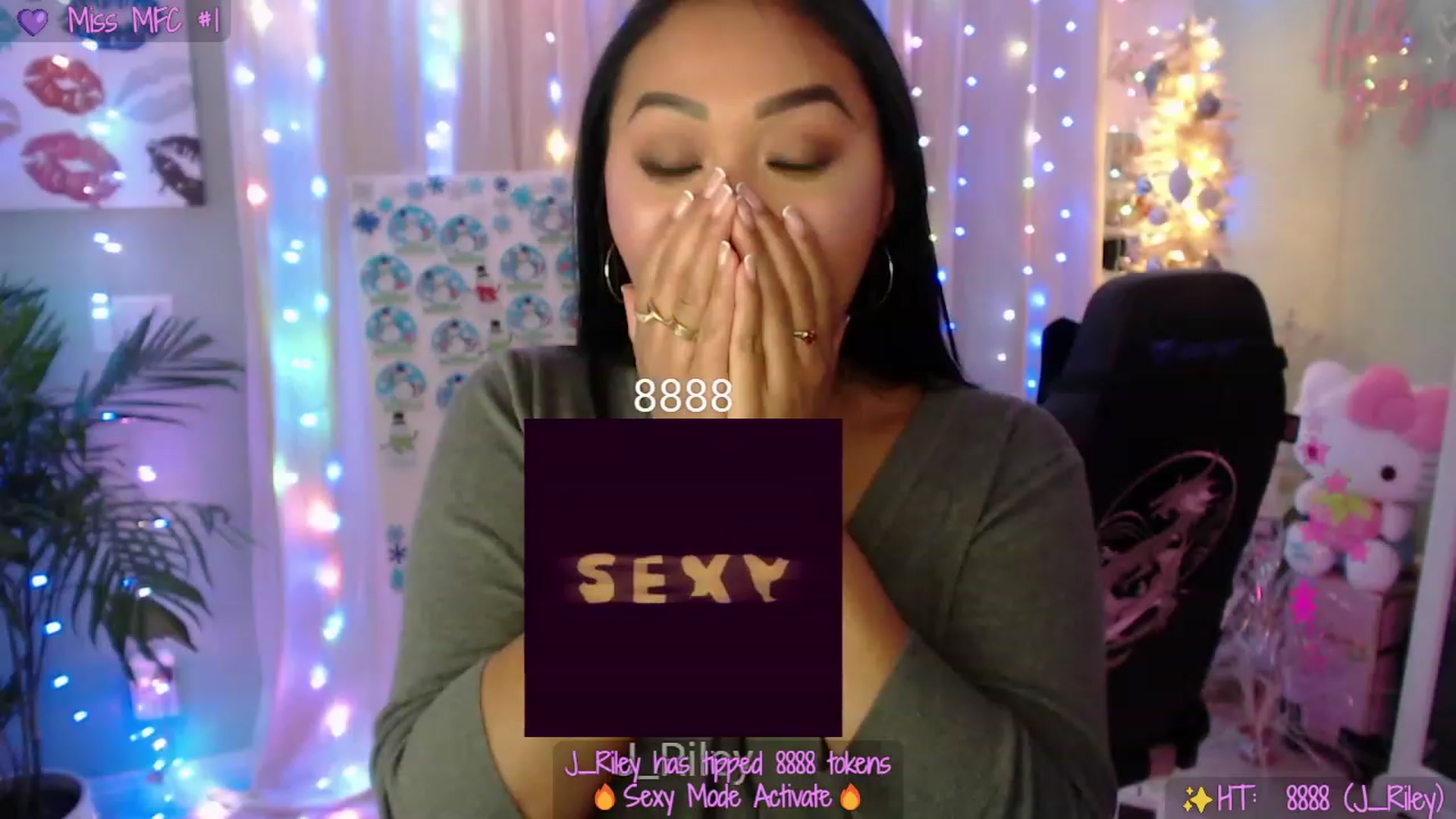 Gallery image thumbnail from SinCityVEE's myfreecams stream on, 12/11/2022, 12:07 image 6 of 20