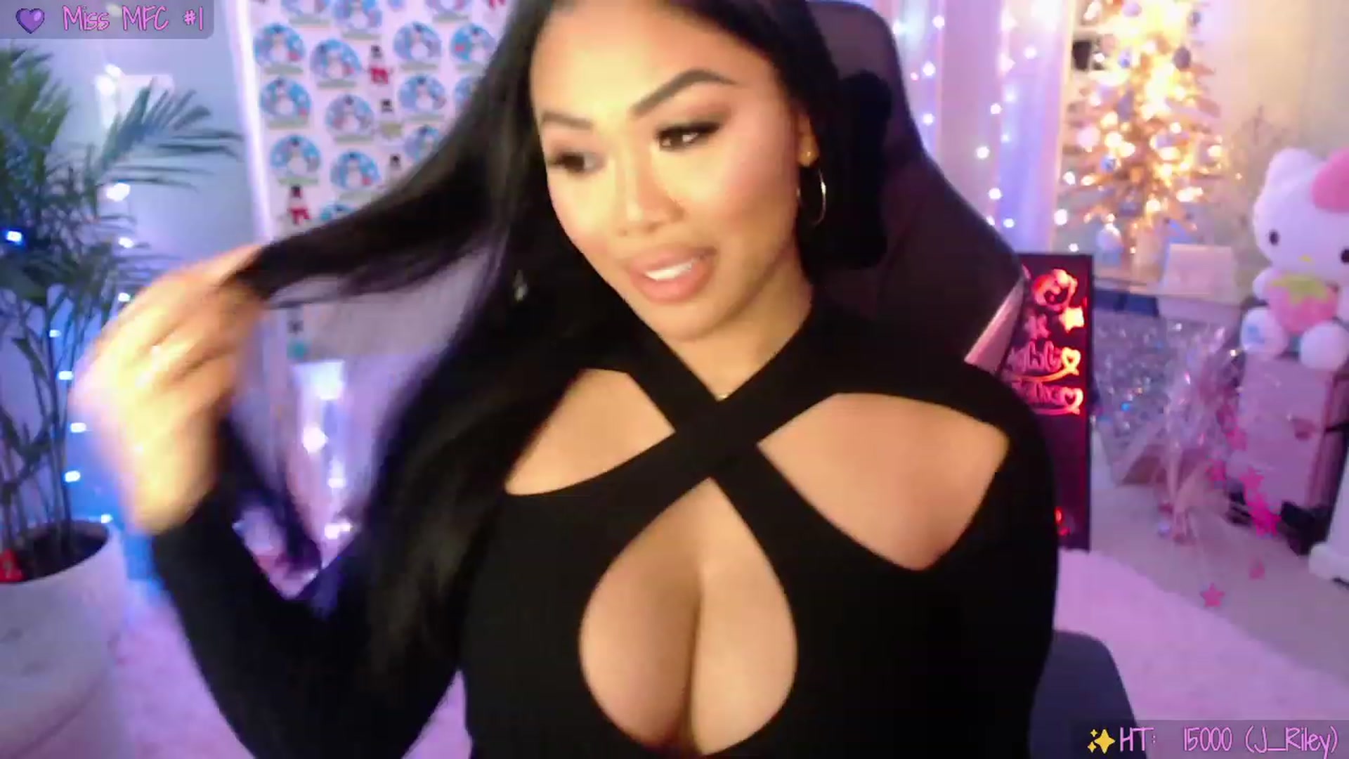 Gallery image thumbnail from SinCityVEE's myfreecams stream on, 12/15/2022, 07:26 image 12 of 20