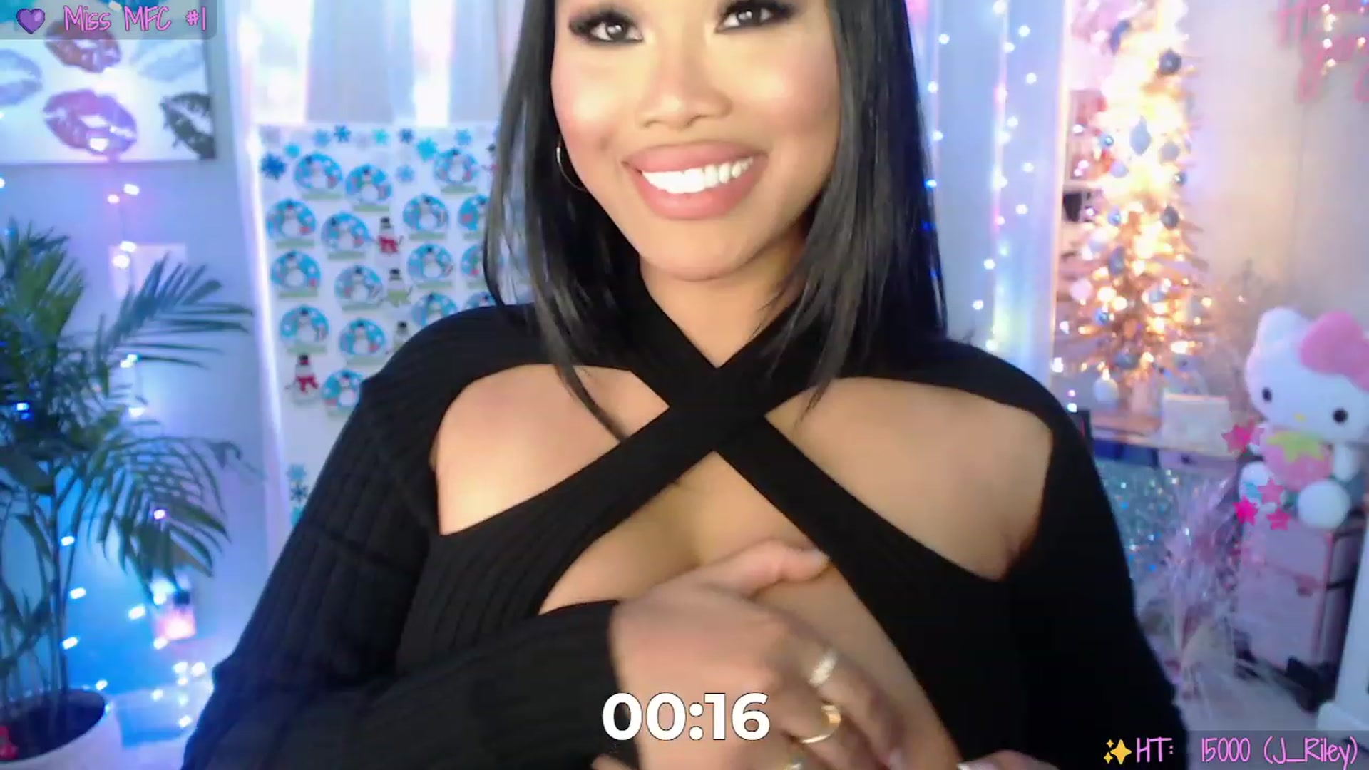 Gallery image thumbnail from SinCityVEE's myfreecams stream on, 12/15/2022, 07:26 image 15 of 20