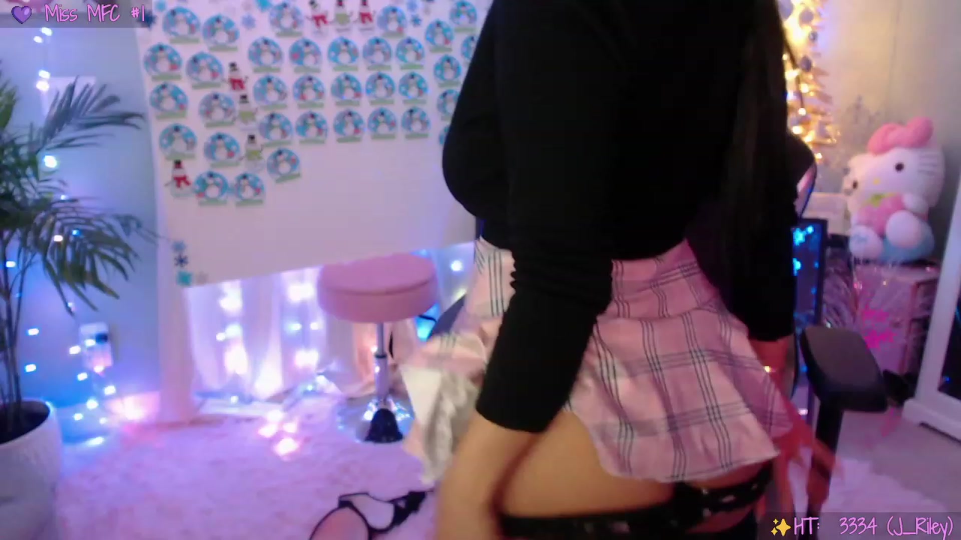 Gallery image thumbnail from SinCityVEE's myfreecams stream on, 12/17/2022, 08:00 image 17 of 20